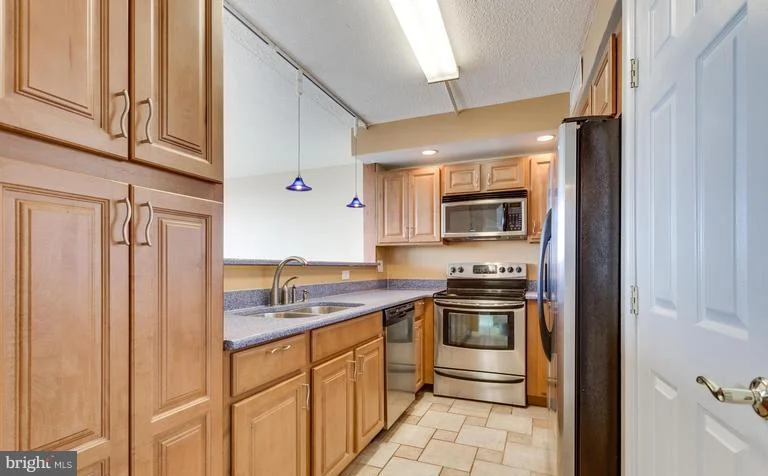 6301 Stevenson Avenue Unit 1207, Alexandria, VA 22304