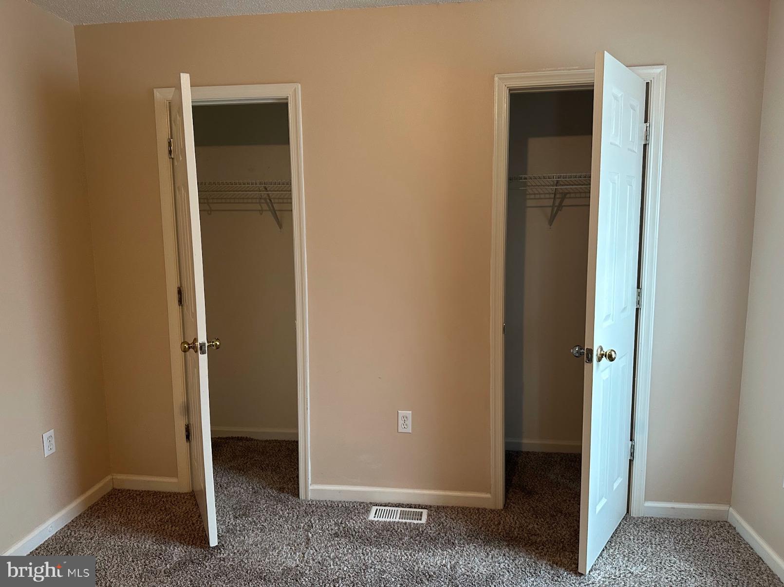 CARLISLE HEIGHTS - Residential Lease