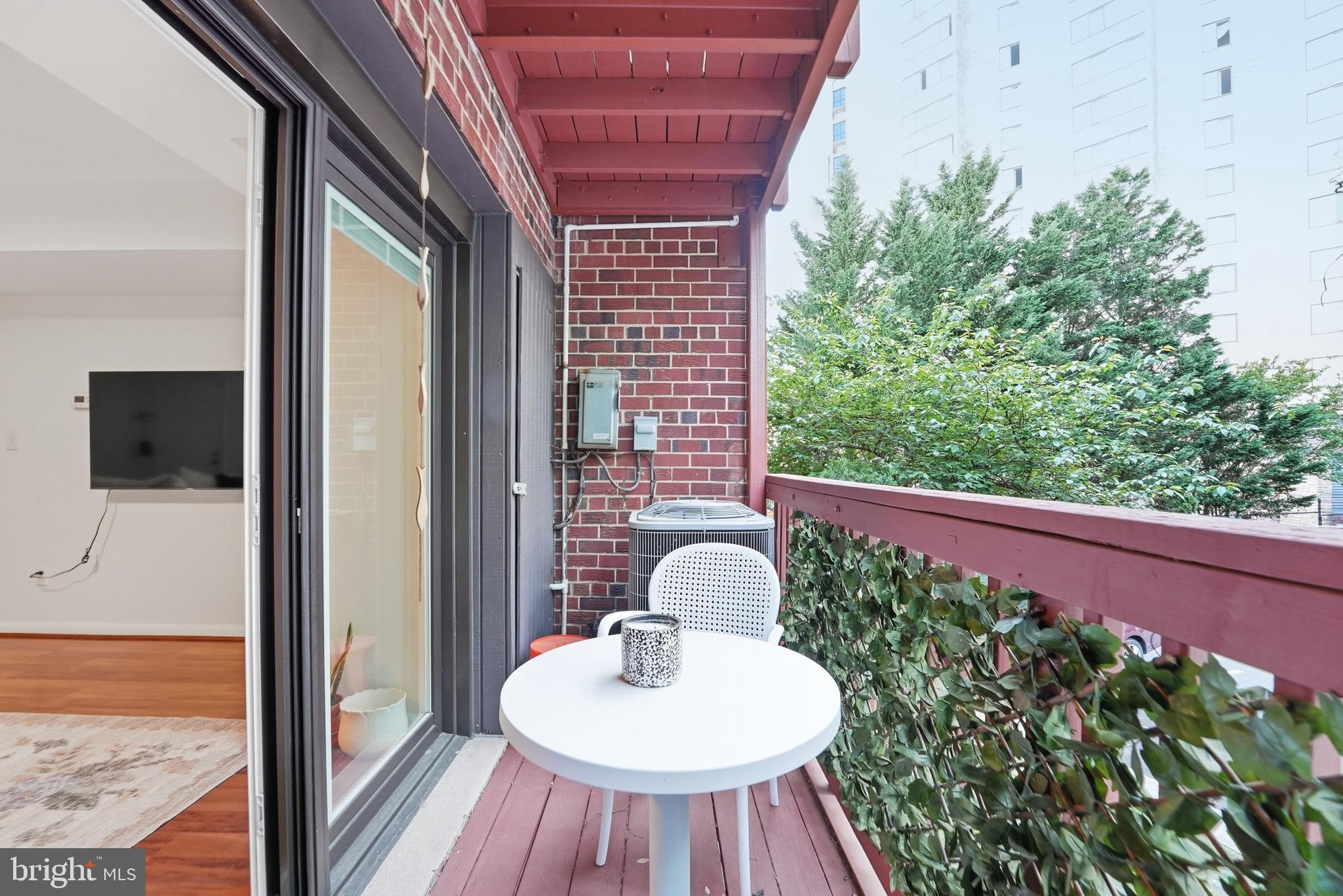 SEMINARY WALK - Residential