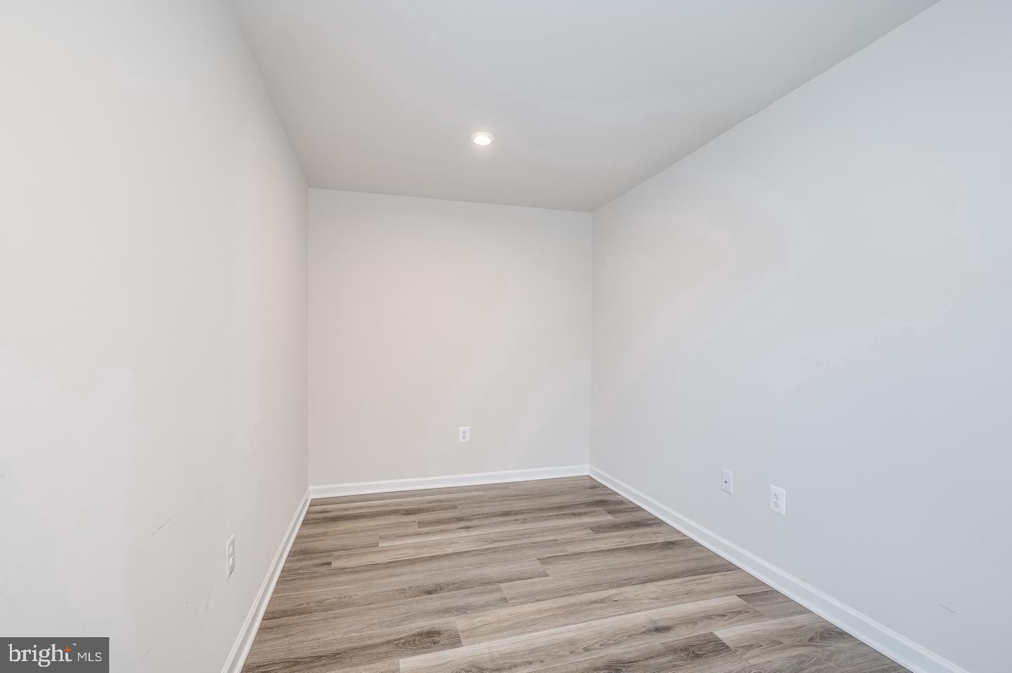 SOUTH BROOK - Residential