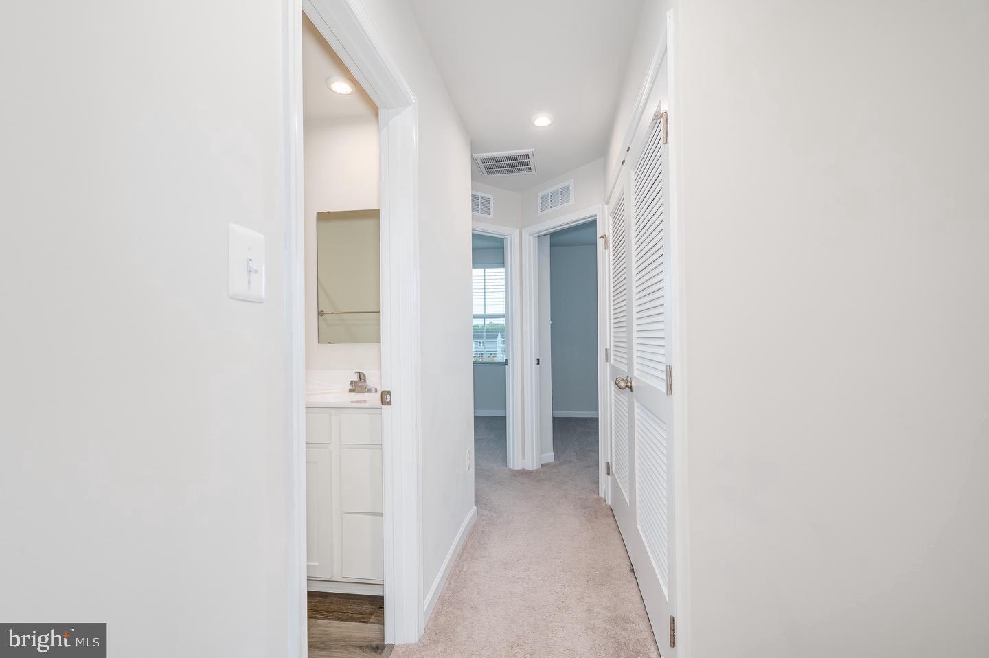 SOUTH BROOK - Residential