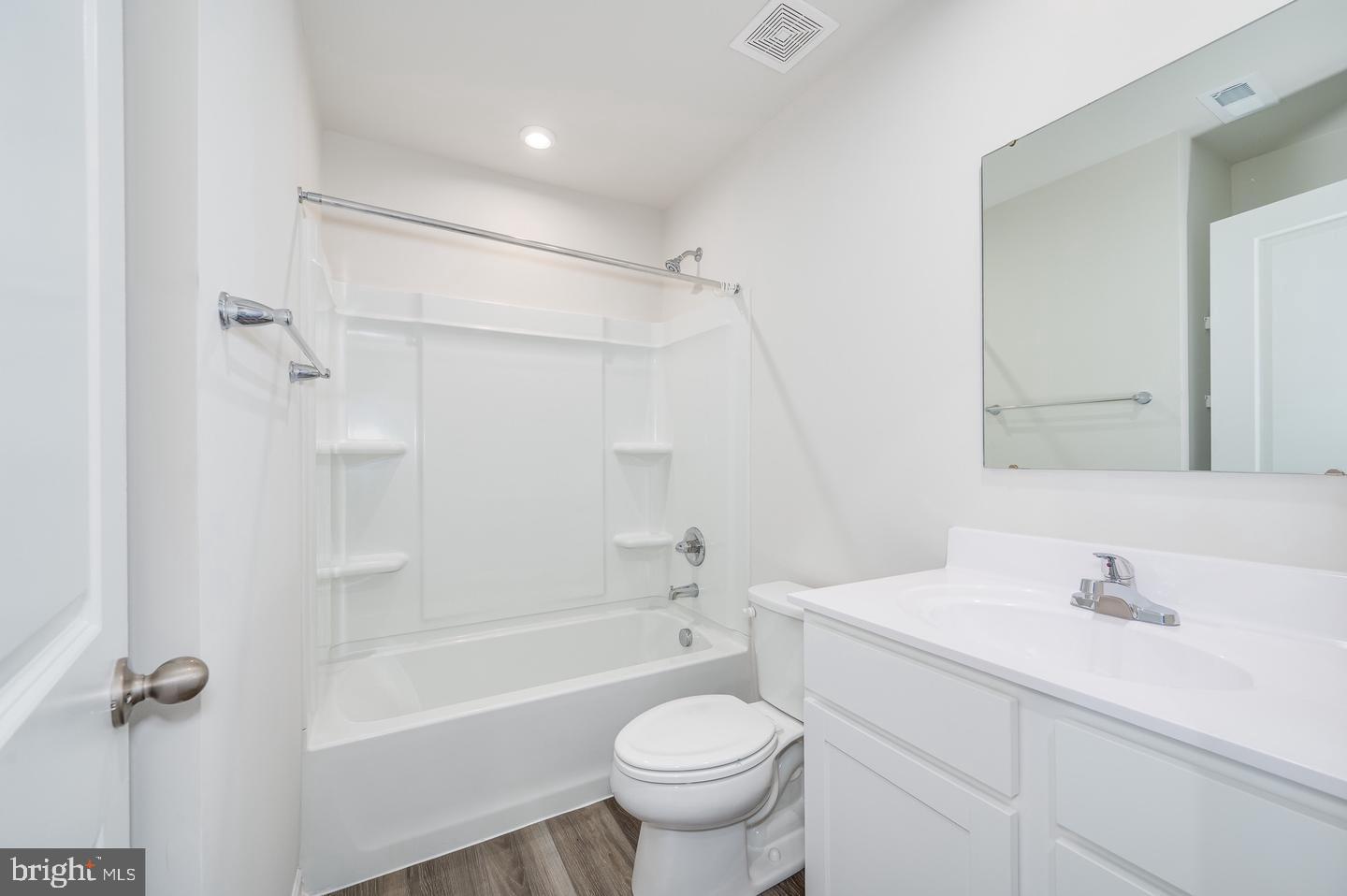 SOUTH BROOK - Residential