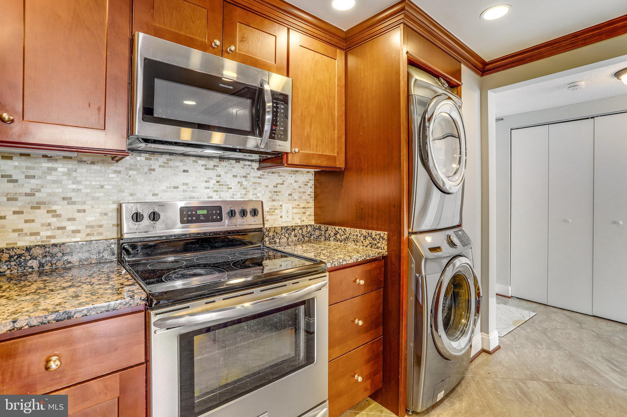 OLYMPUS AT LANDMARK - Residential Lease