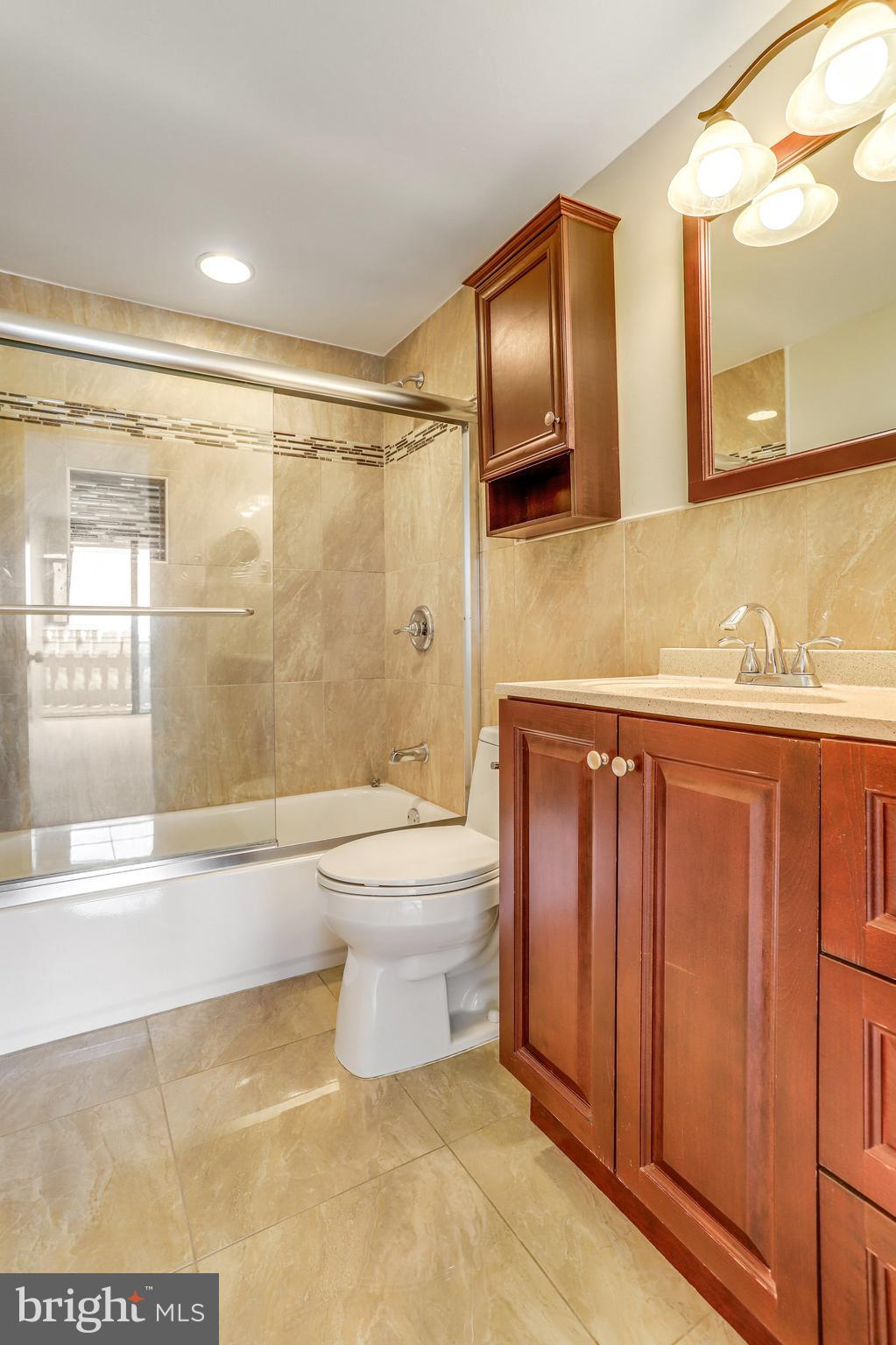 OLYMPUS AT LANDMARK - Residential Lease