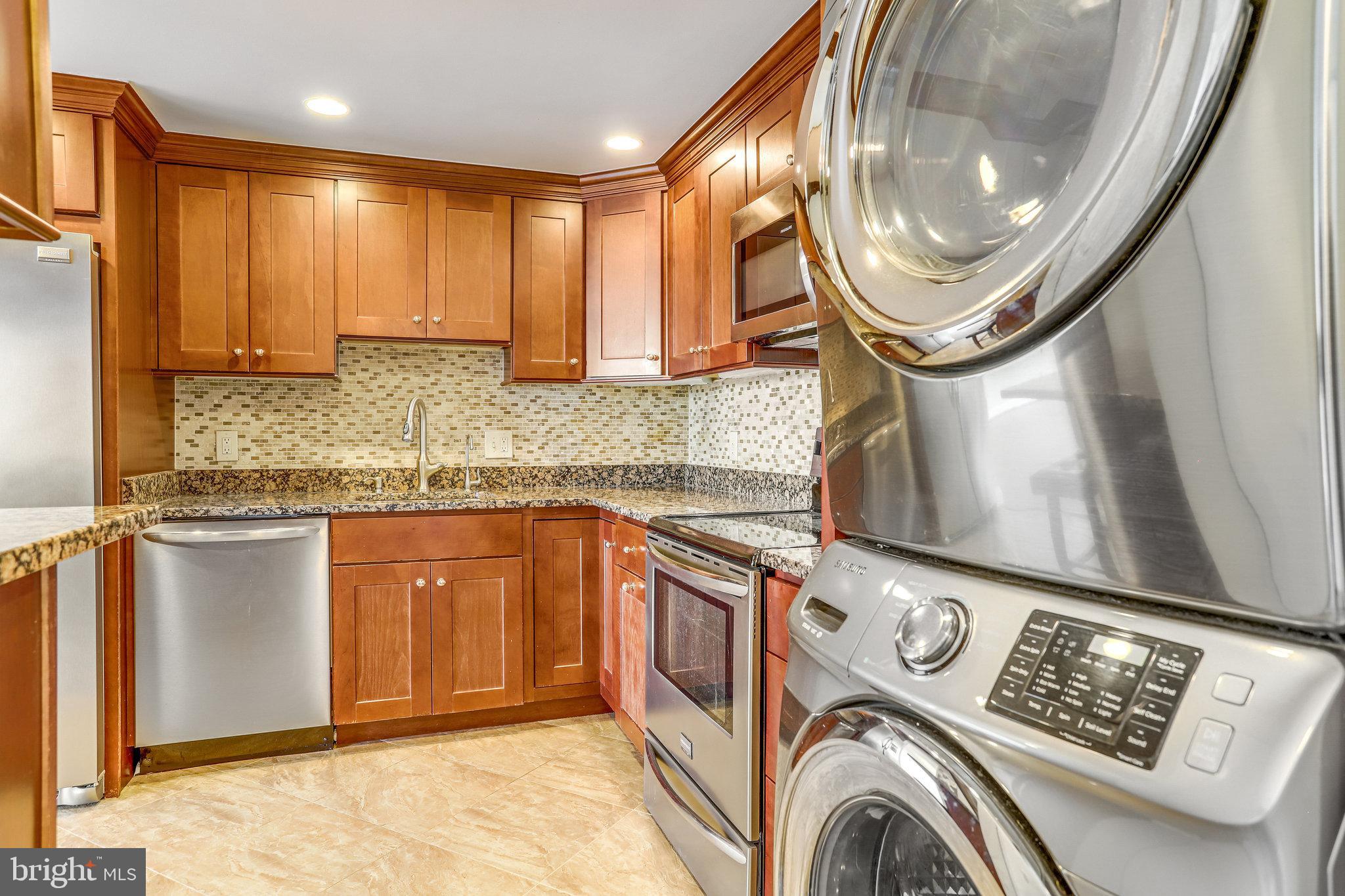 OLYMPUS AT LANDMARK - Residential Lease