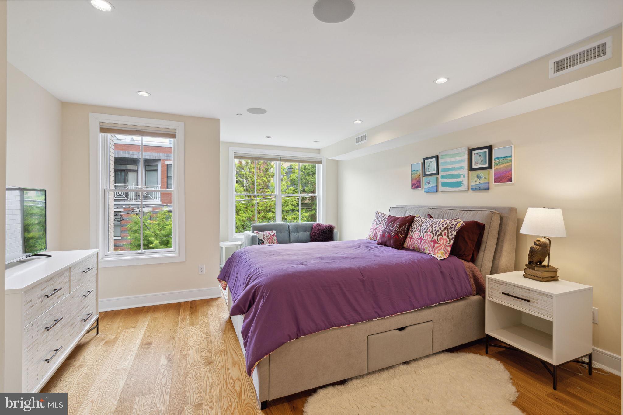 BELLA VISTA - Residential