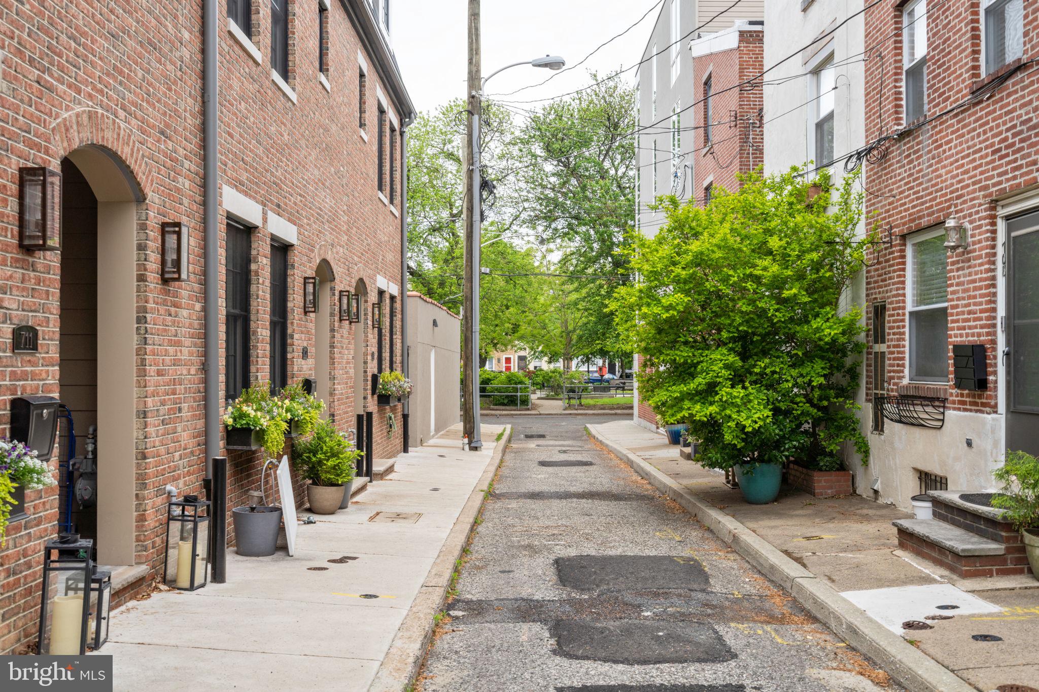 BELLA VISTA - Residential