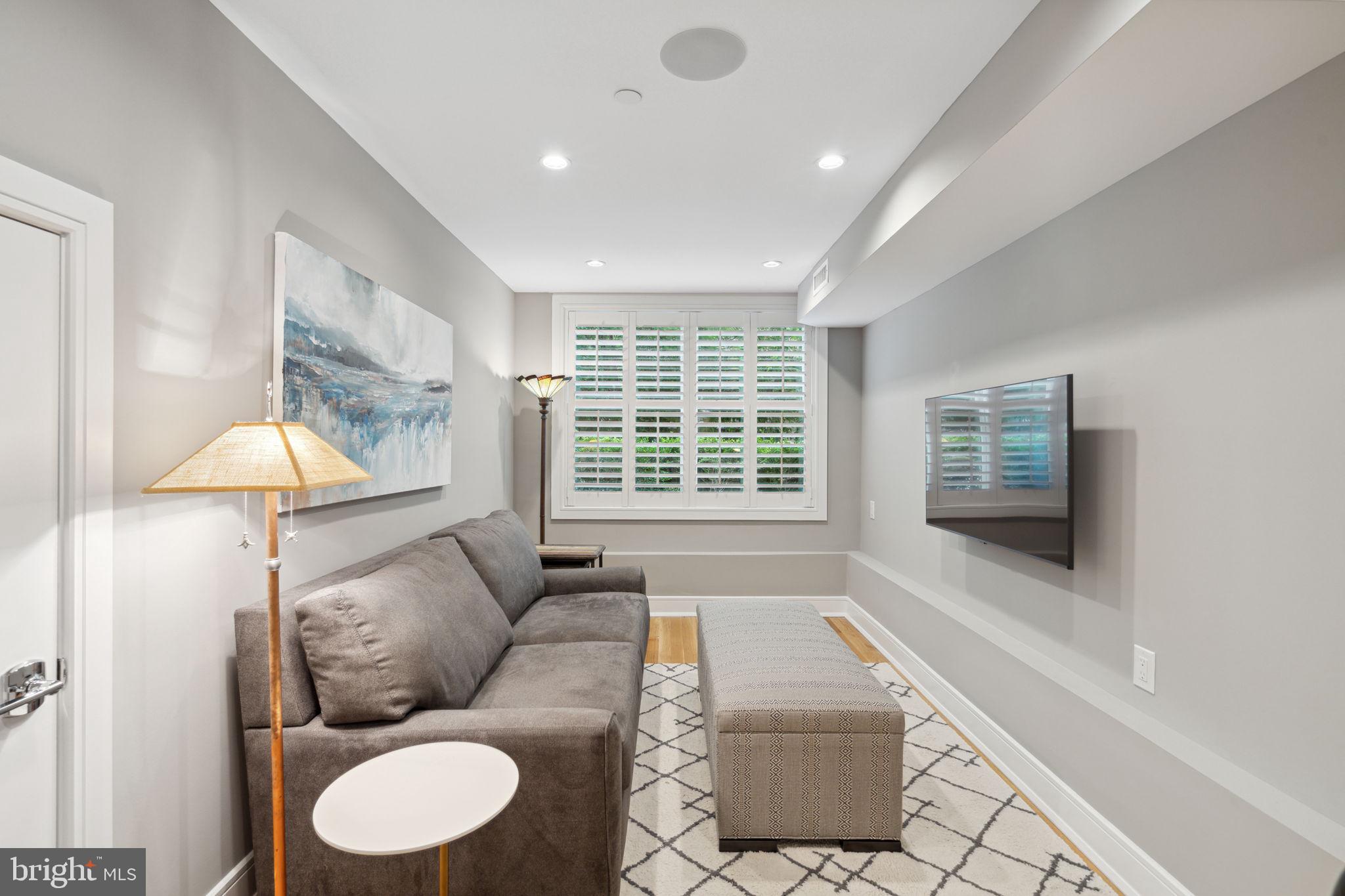 BELLA VISTA - Residential