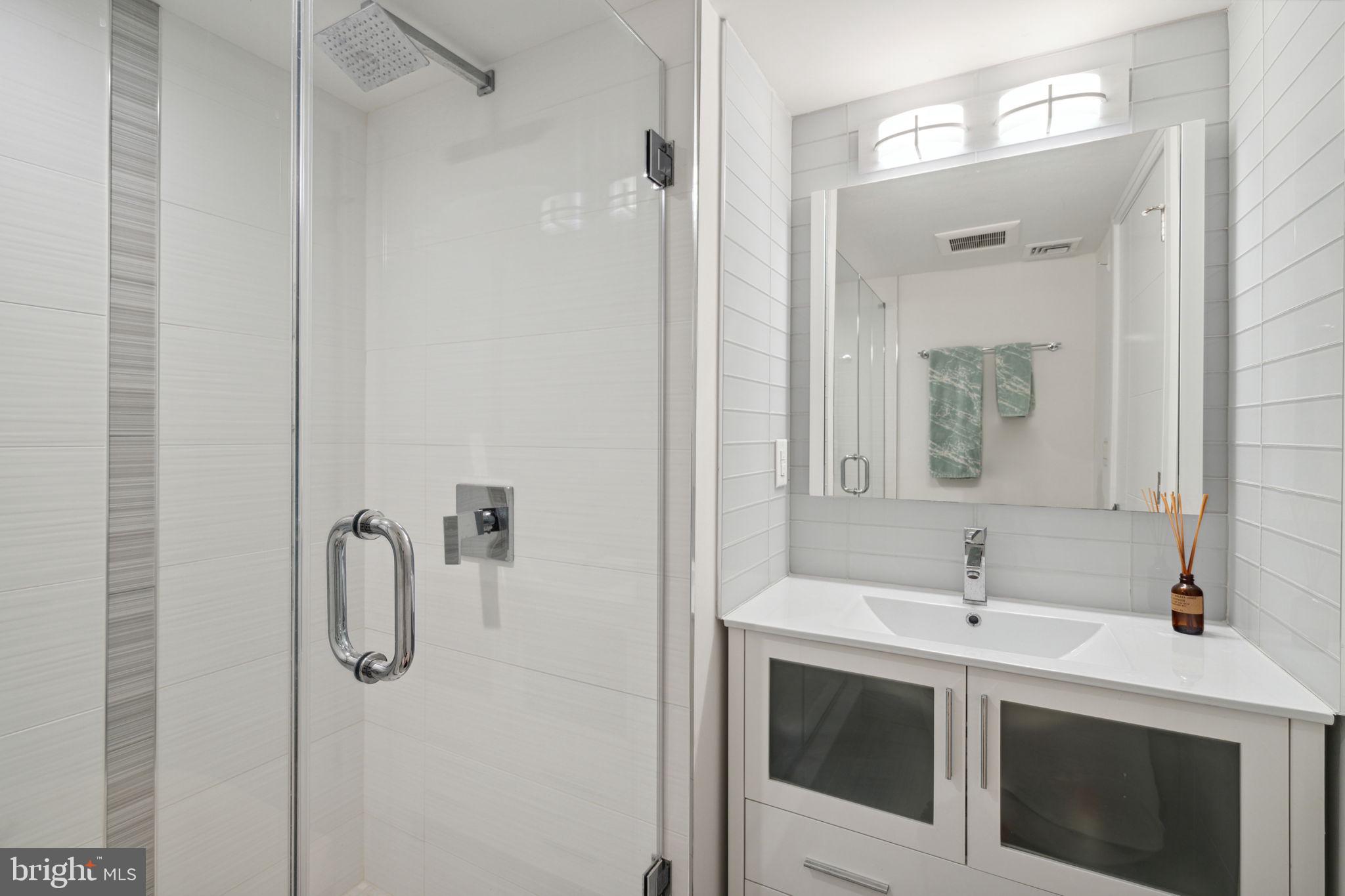 BELLA VISTA - Residential