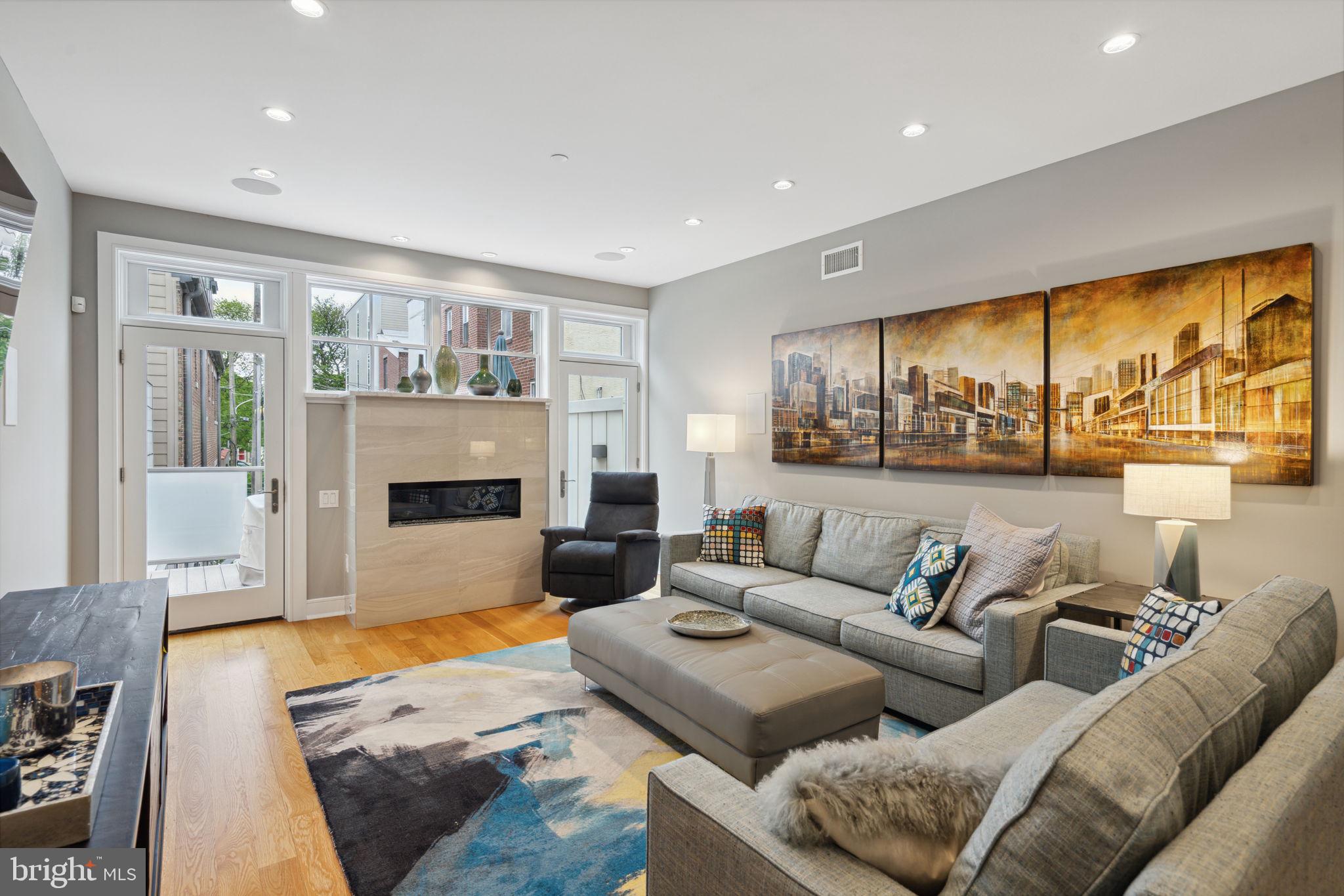 BELLA VISTA - Residential