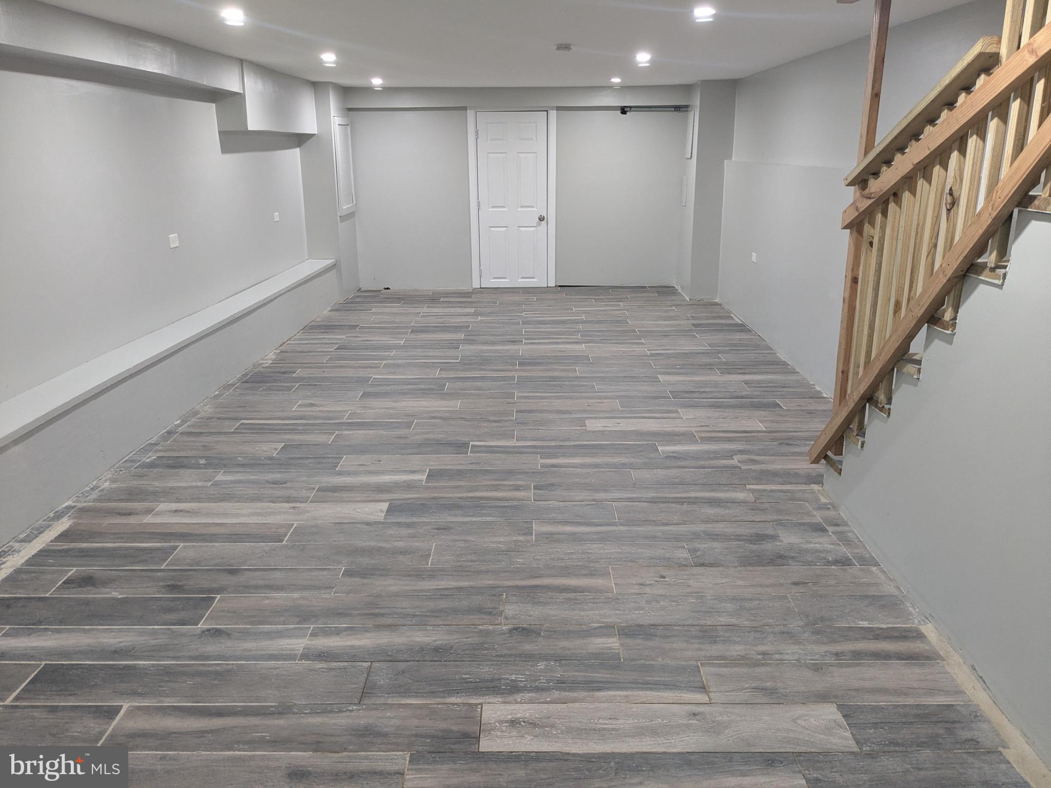 1169 LANSDOWNE AVENUE