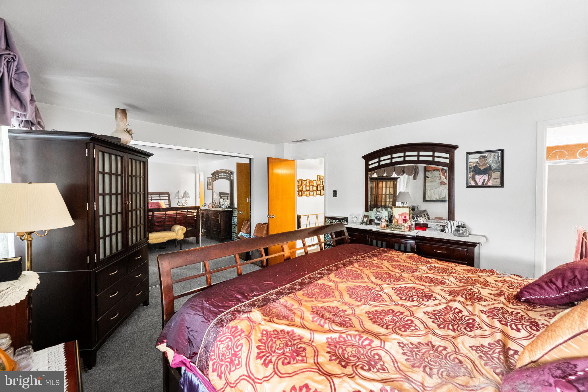 ASHTON-WOODENBRIDGE - Residential