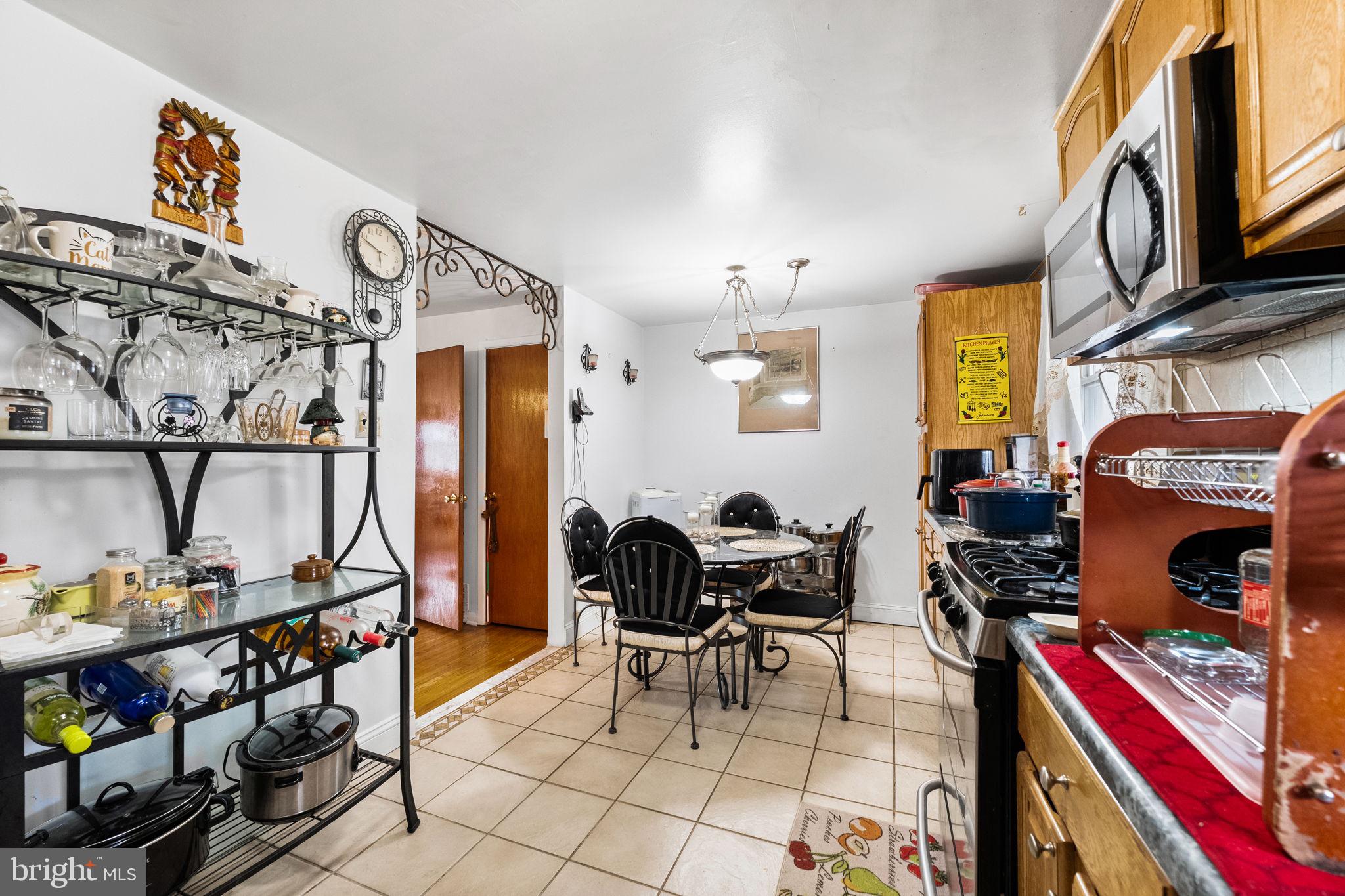 ASHTON-WOODENBRIDGE - Residential