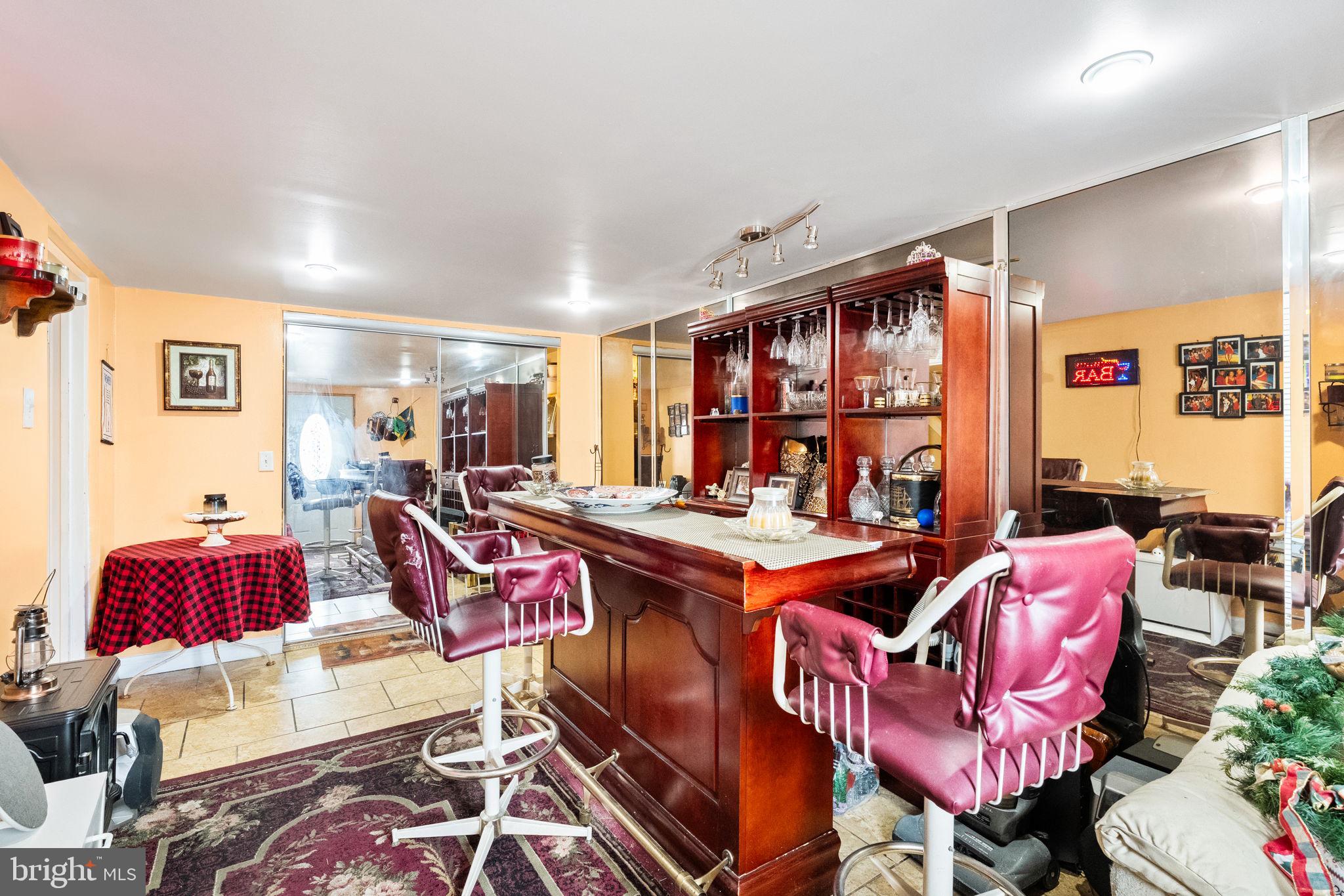 ASHTON-WOODENBRIDGE - Residential