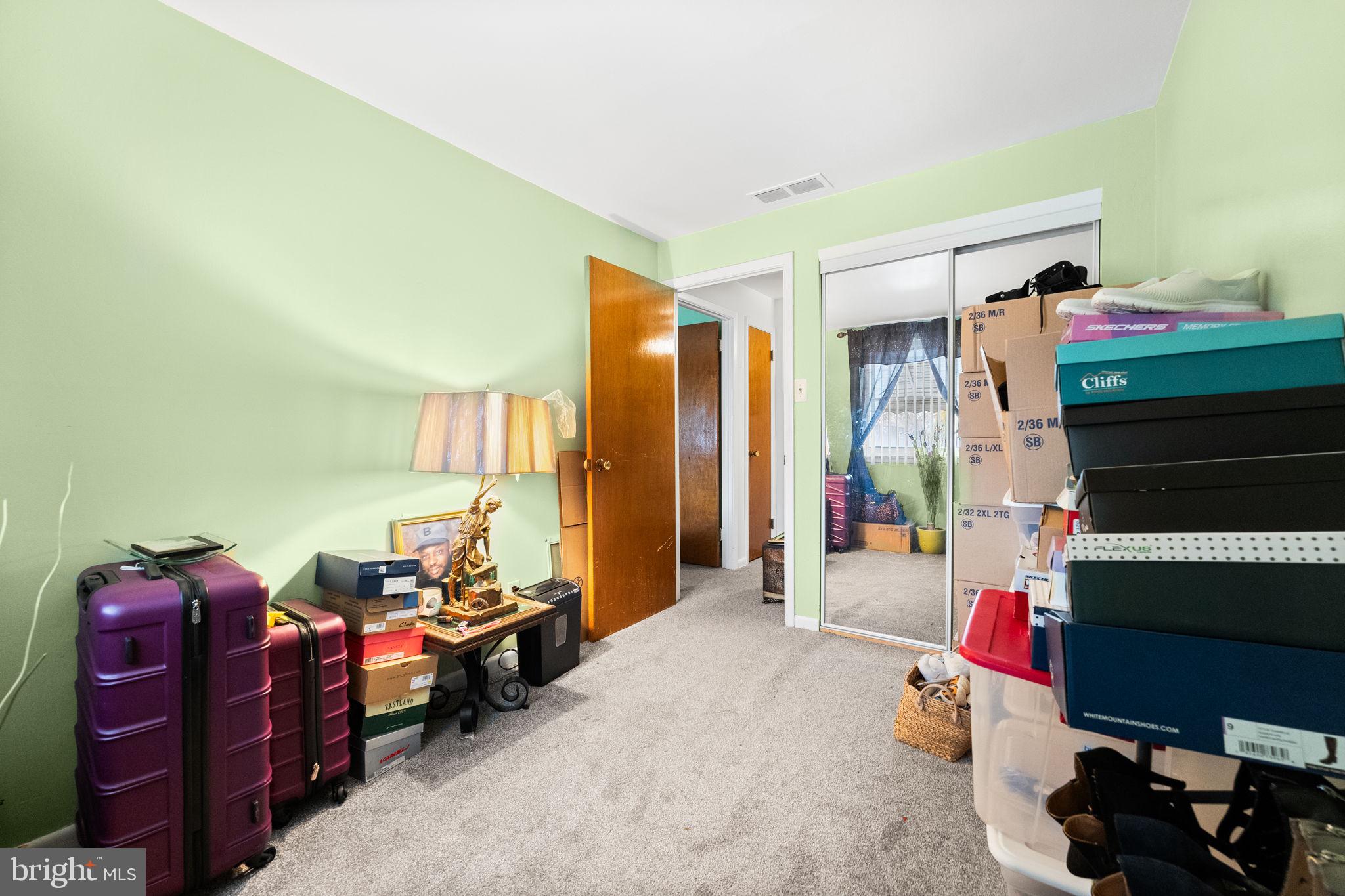 ASHTON-WOODENBRIDGE - Residential