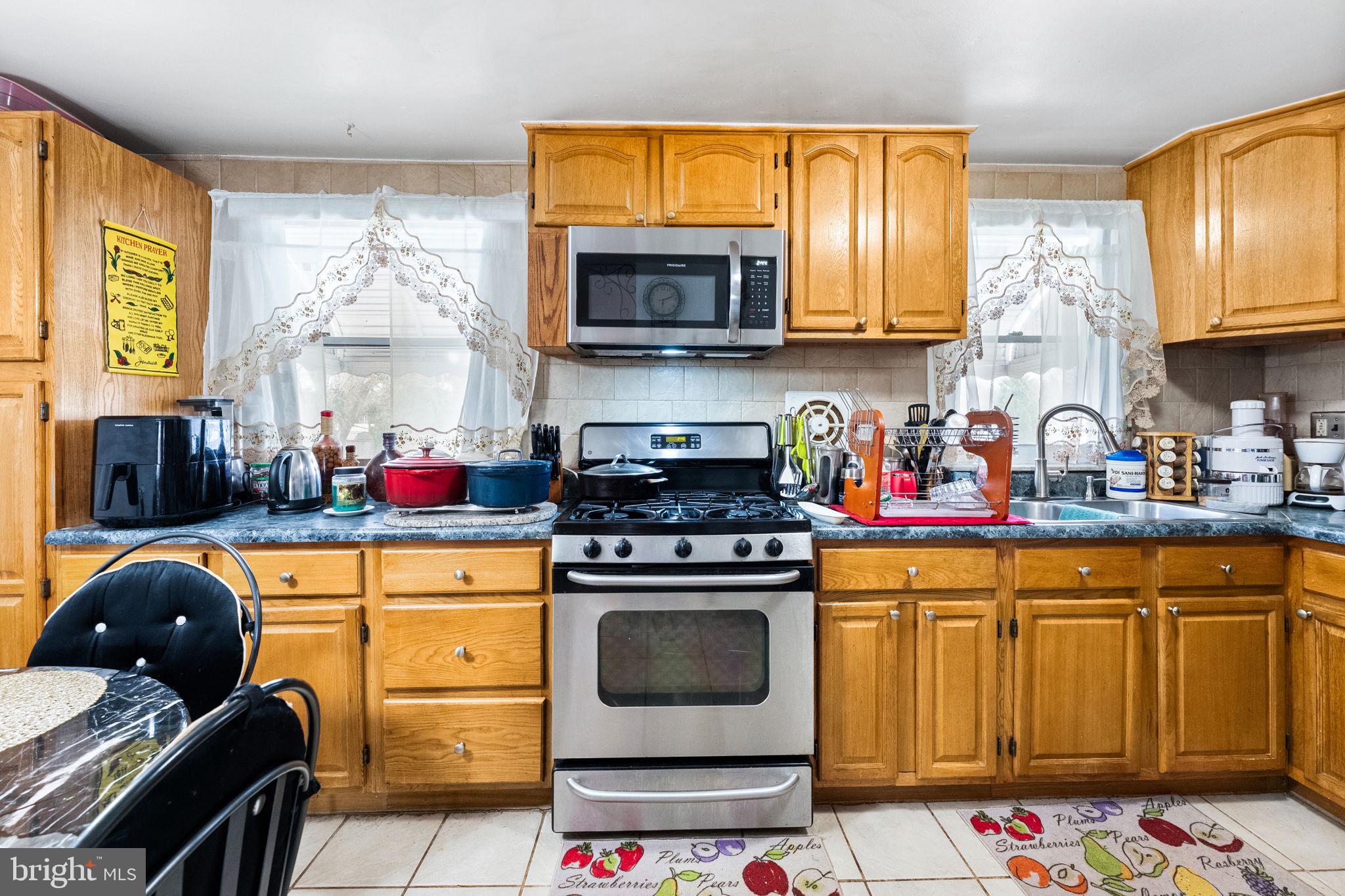 ASHTON-WOODENBRIDGE - Residential