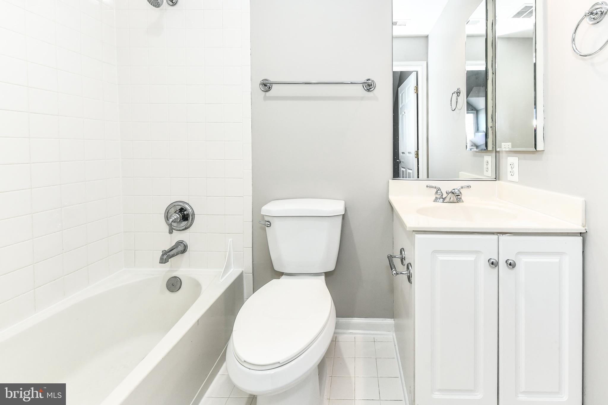 TYSONS VILLAGE - Residential Lease