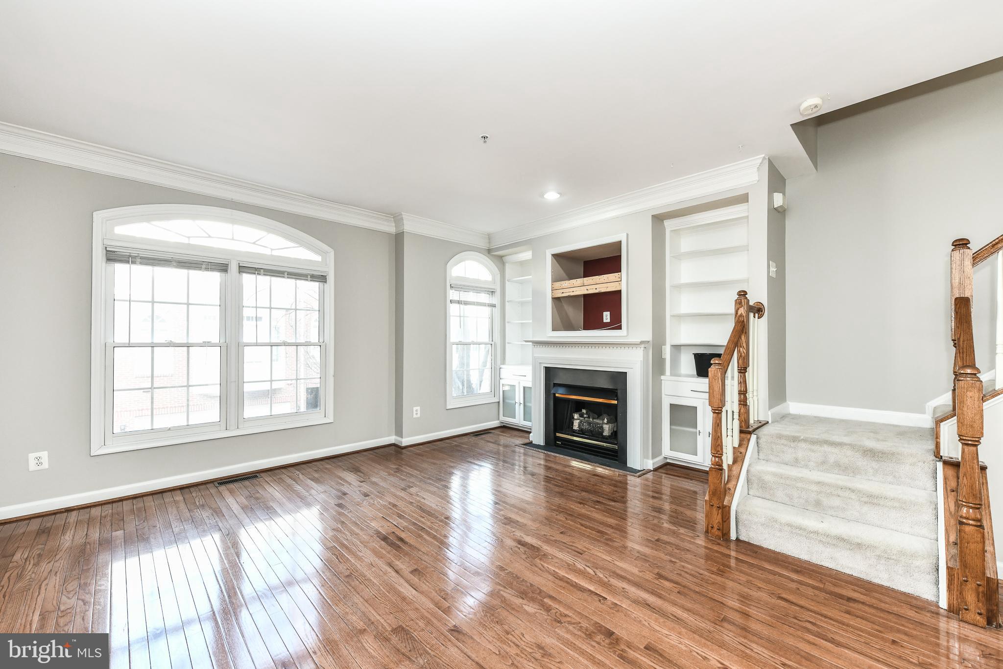 TYSONS VILLAGE - Residential Lease