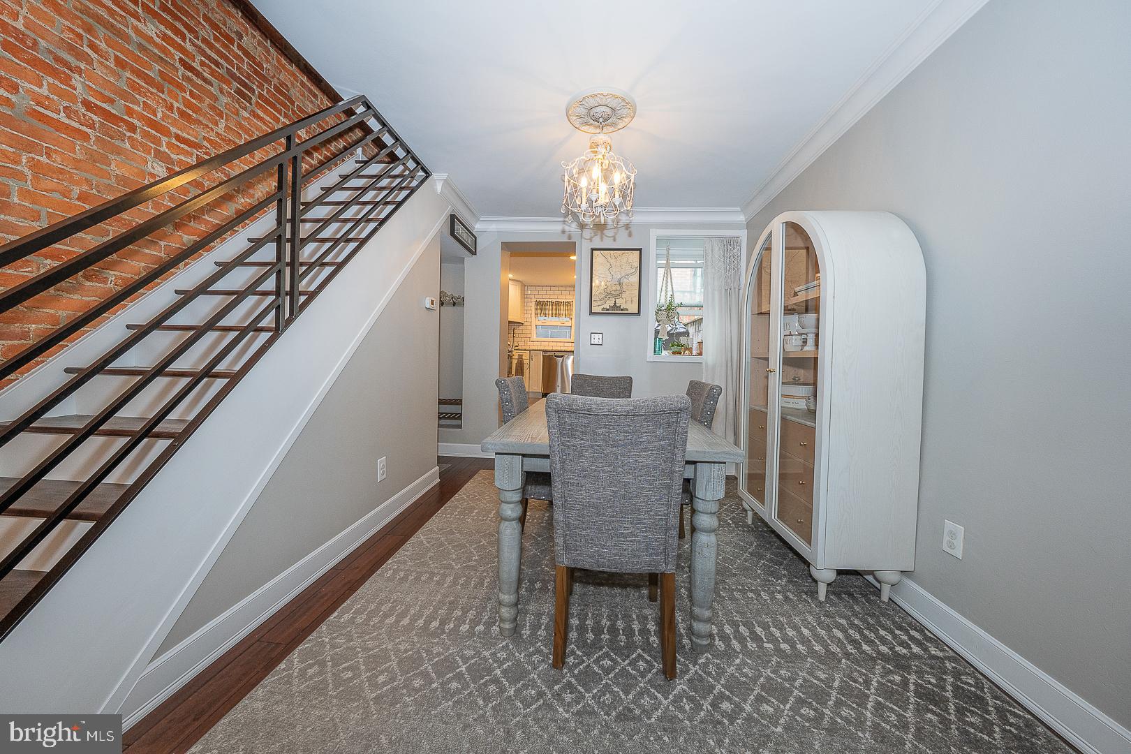 ART MUSEUM AREA - Residential