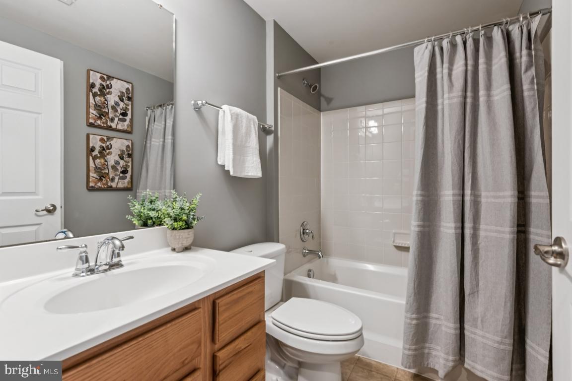 BUCKINGHAM ESTATES - Residential