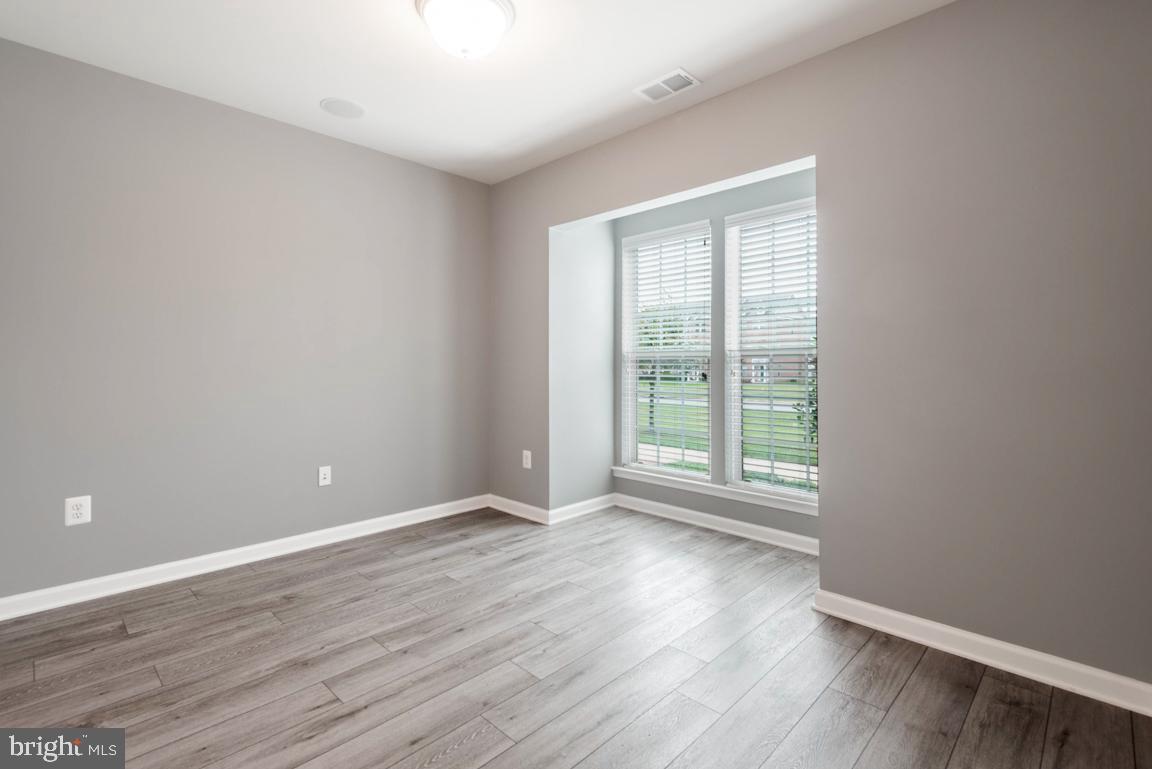 BUCKINGHAM ESTATES - Residential