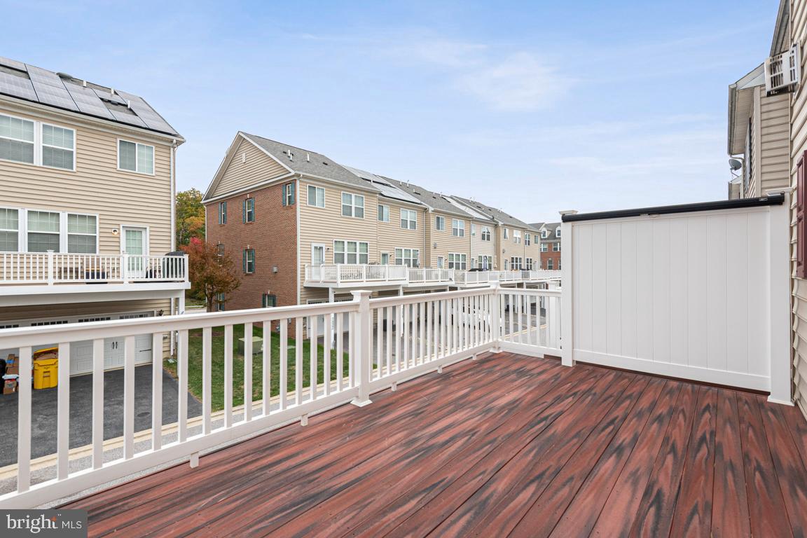 BUCKINGHAM ESTATES - Residential