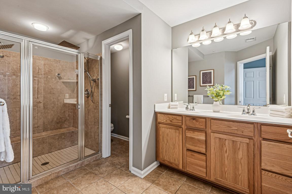 BUCKINGHAM ESTATES - Residential