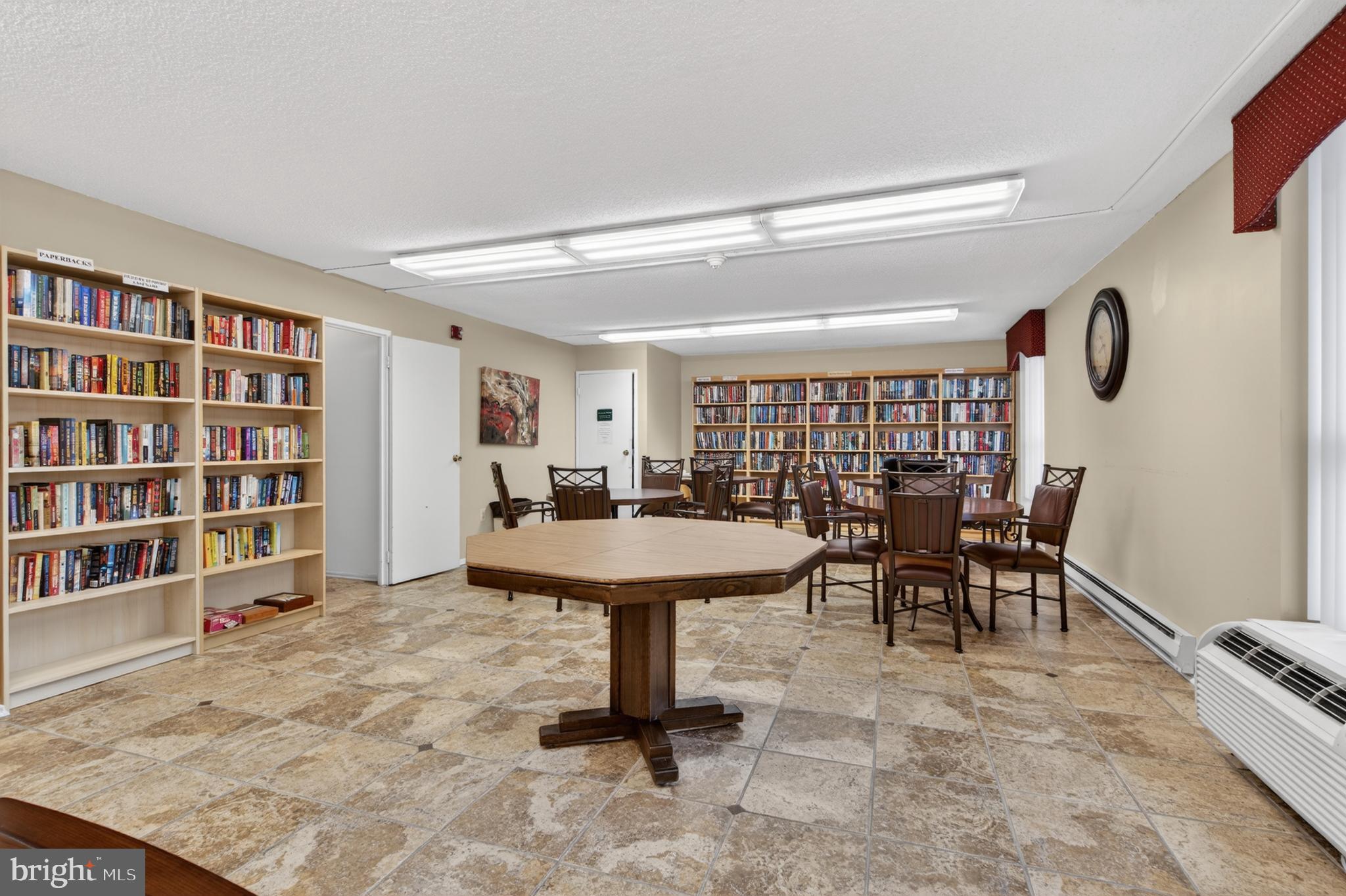 PLYMOUTH HILL - Residential