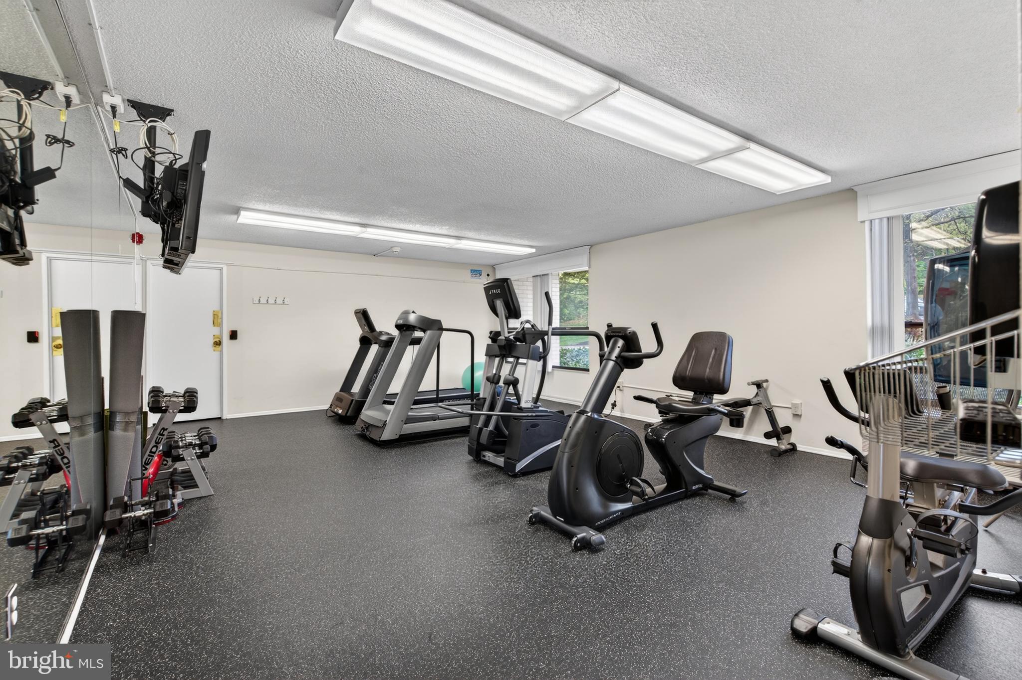 PLYMOUTH HILL - Residential