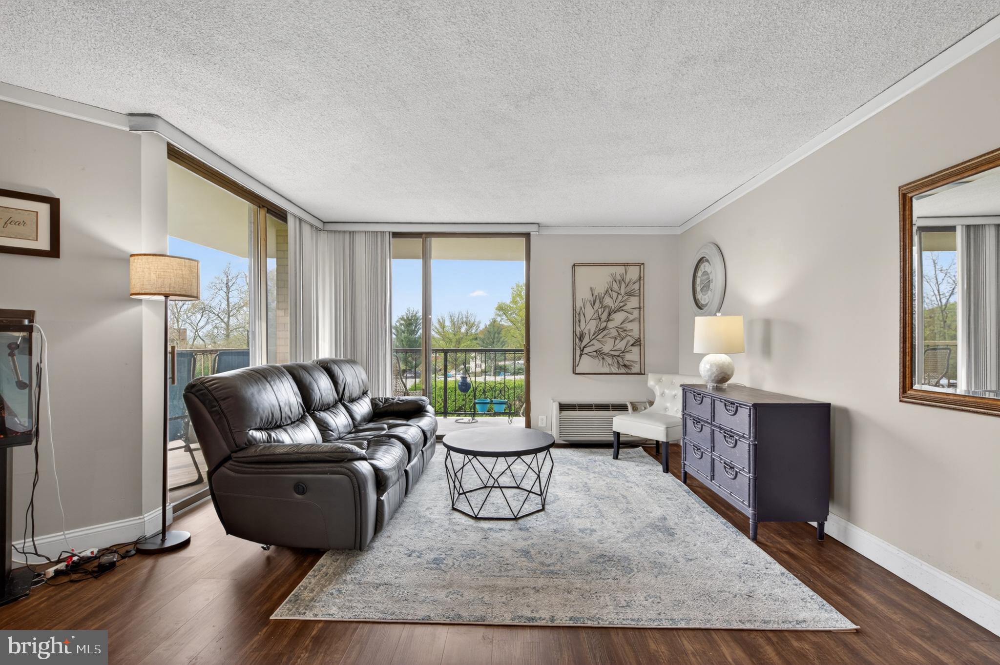 PLYMOUTH HILL - Residential