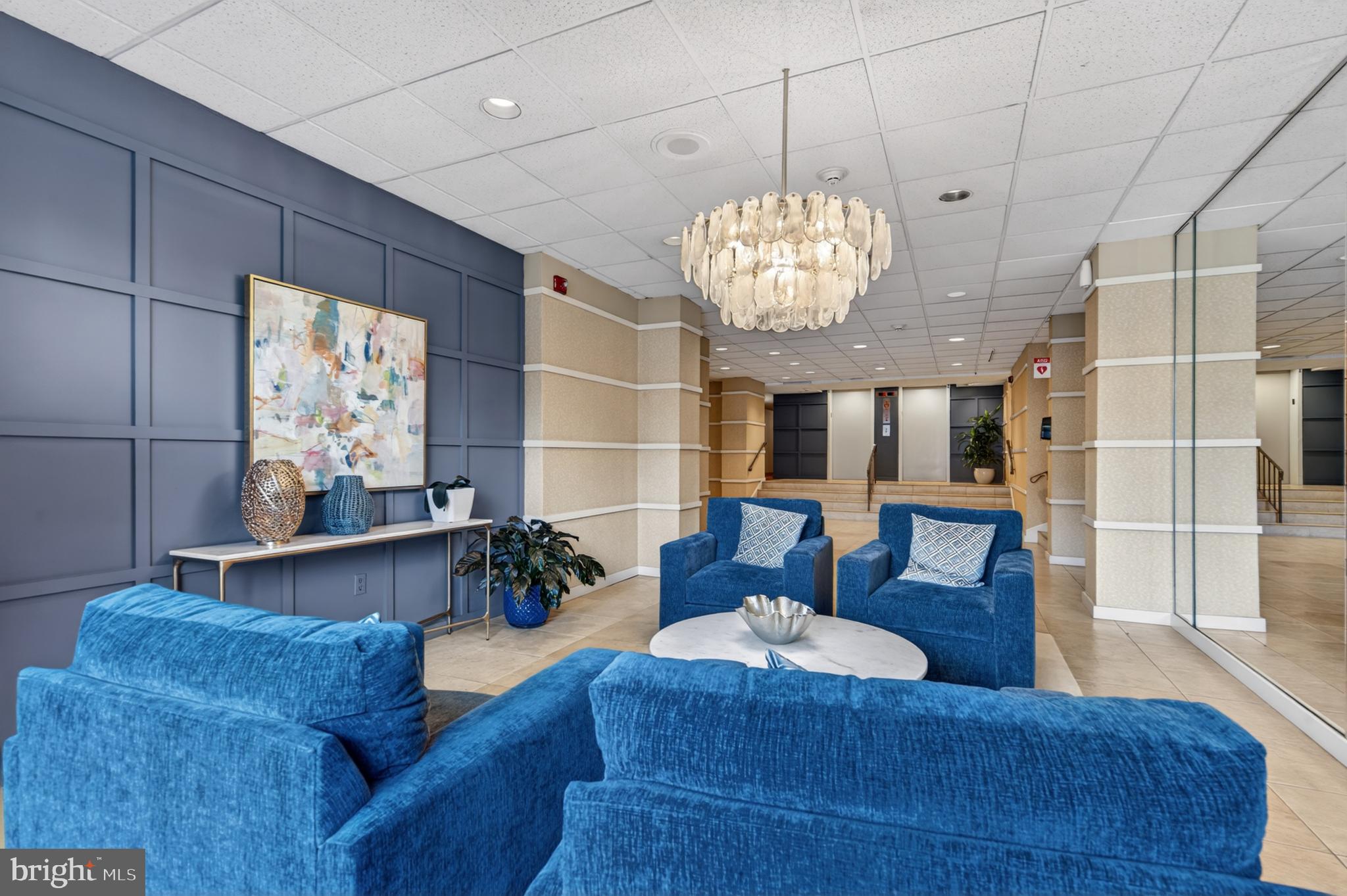 PLYMOUTH HILL - Residential