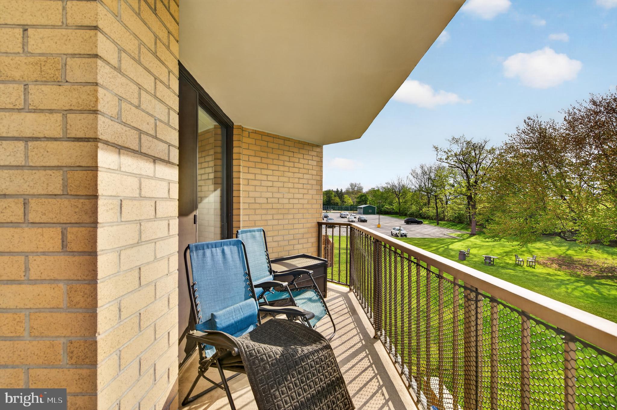 PLYMOUTH HILL - Residential