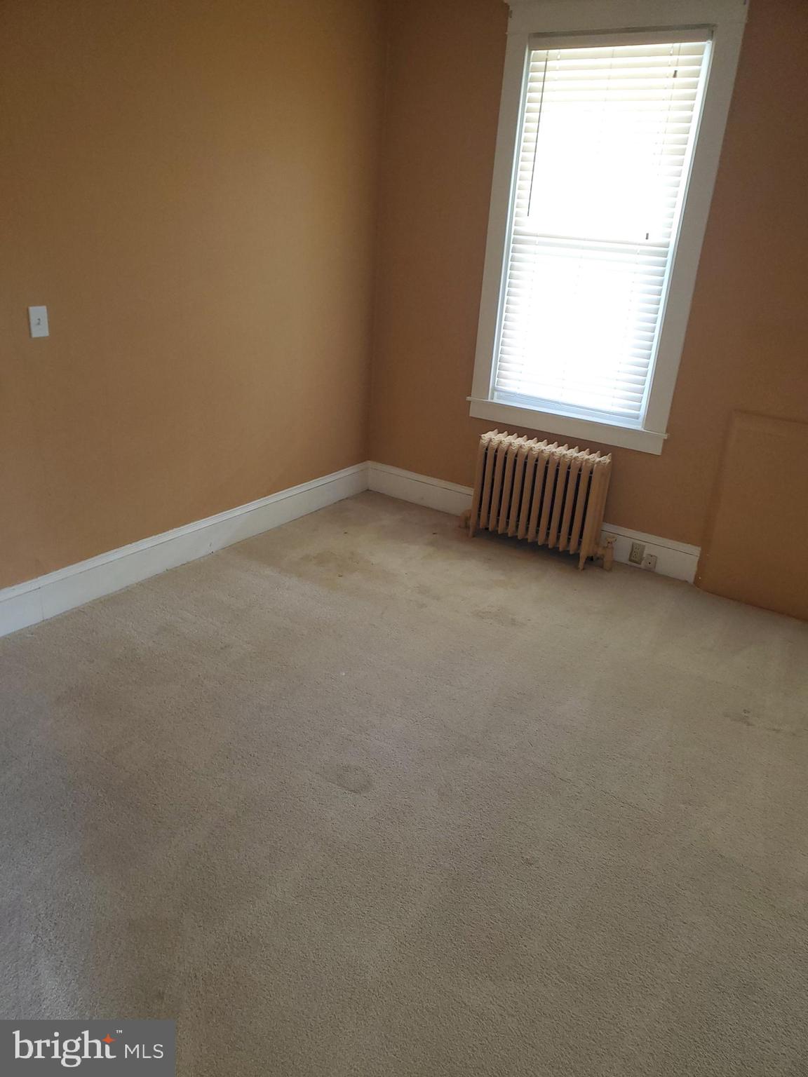 FRANKFORD - Residential Lease