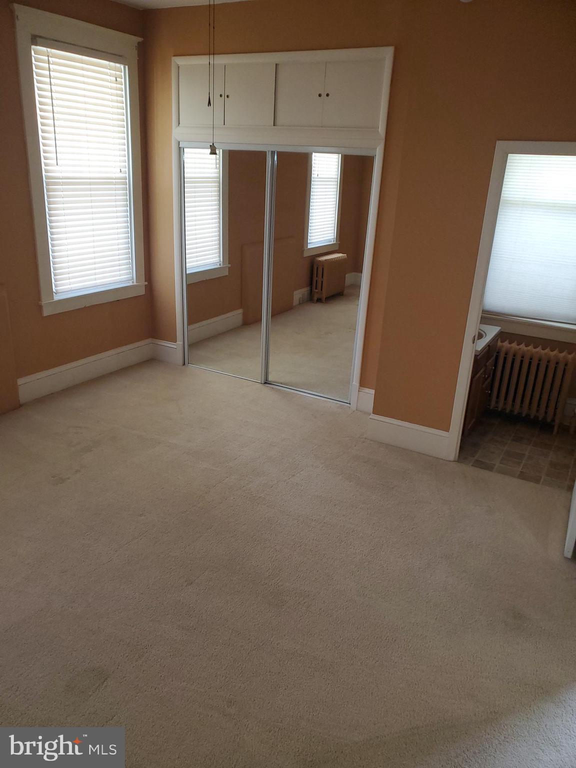 FRANKFORD - Residential Lease