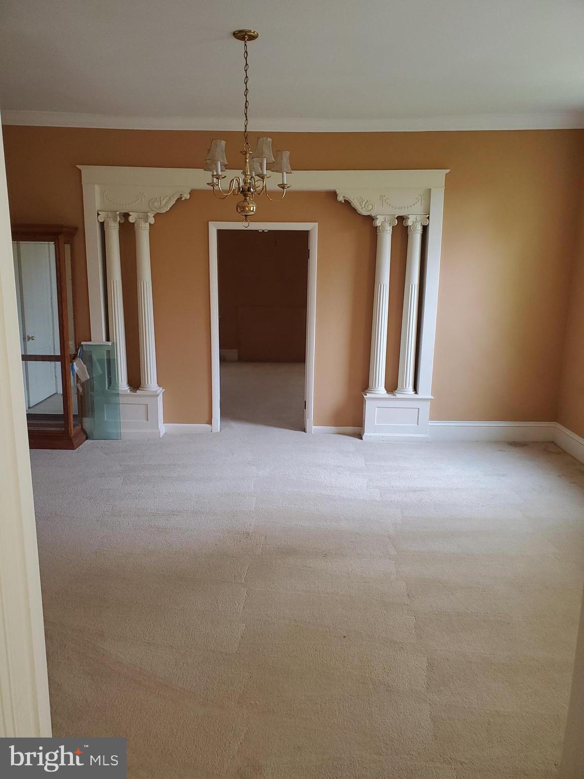 FRANKFORD - Residential Lease