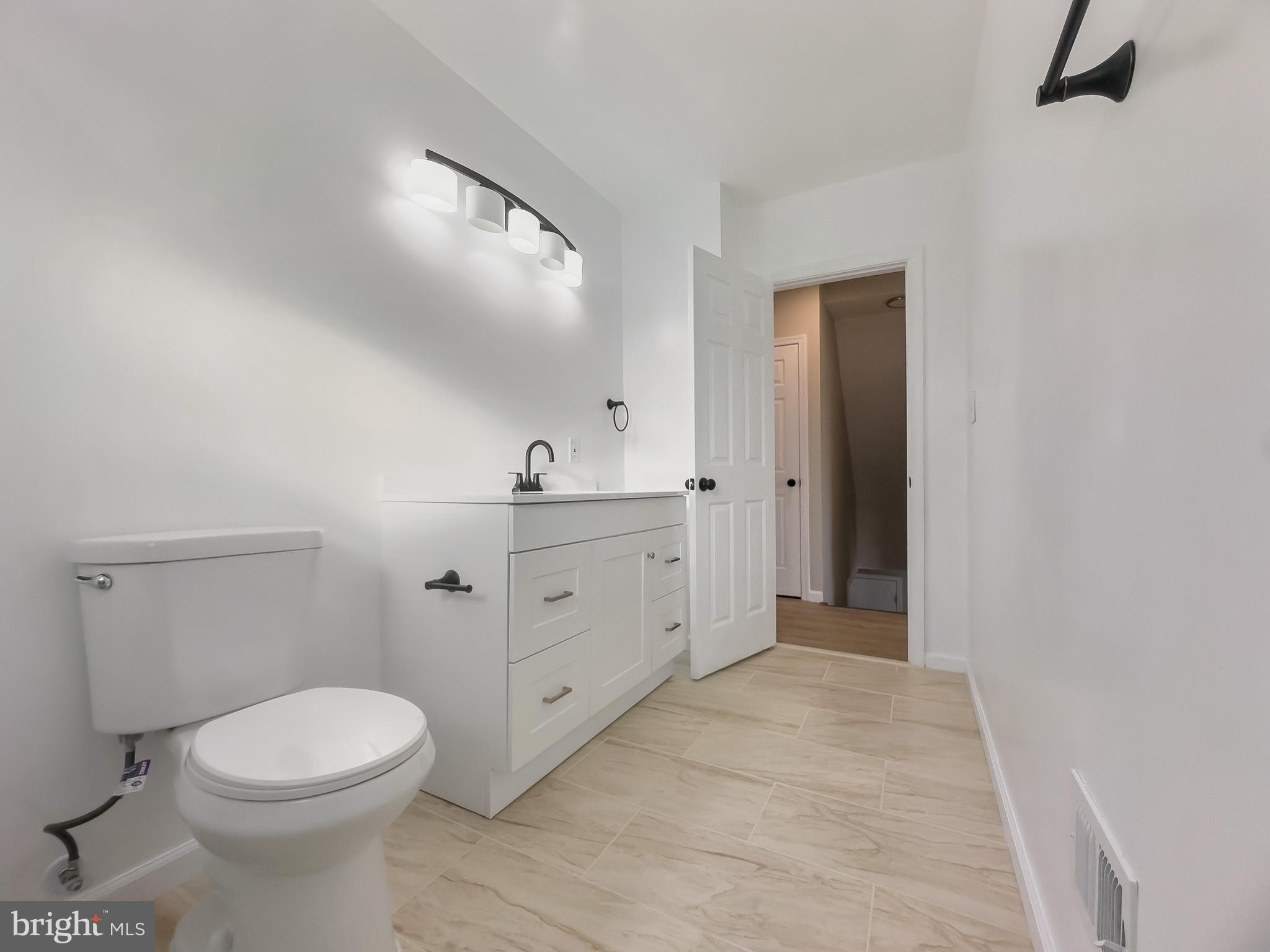 BALLARDS - Residential