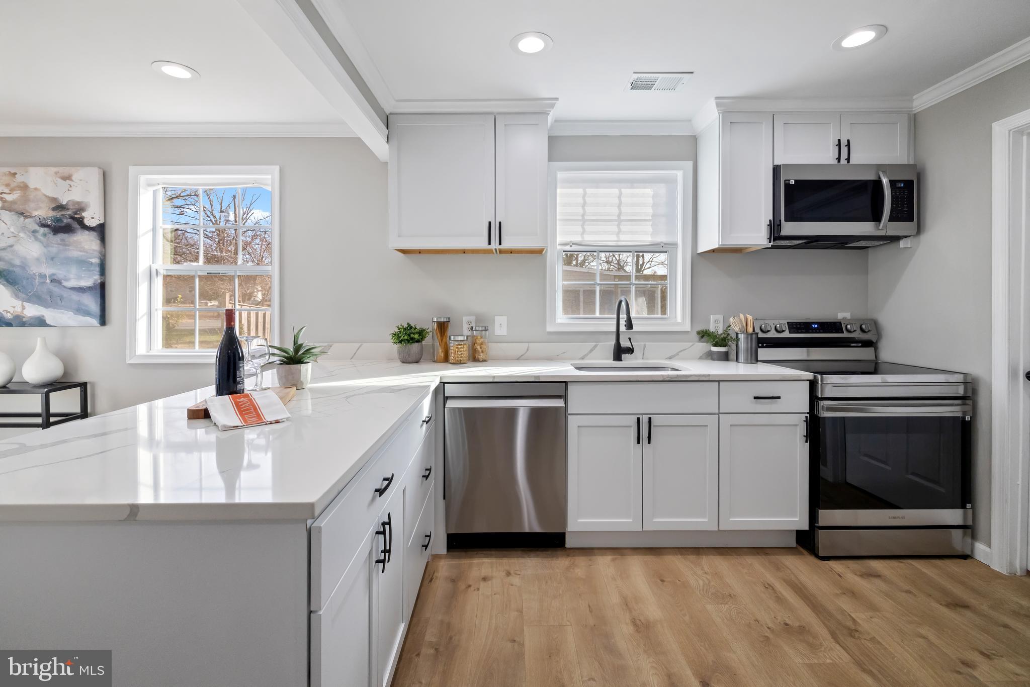 BALLARDS - Residential