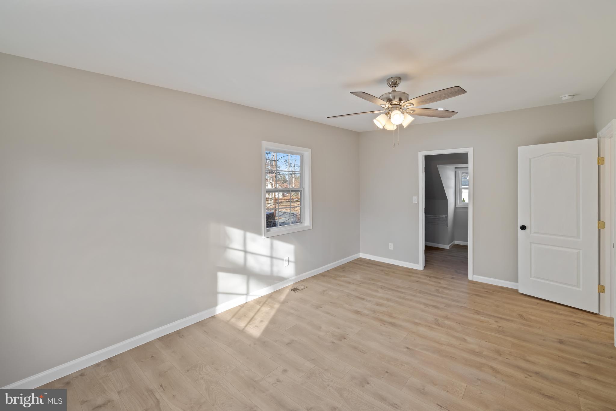 BALLARDS - Residential