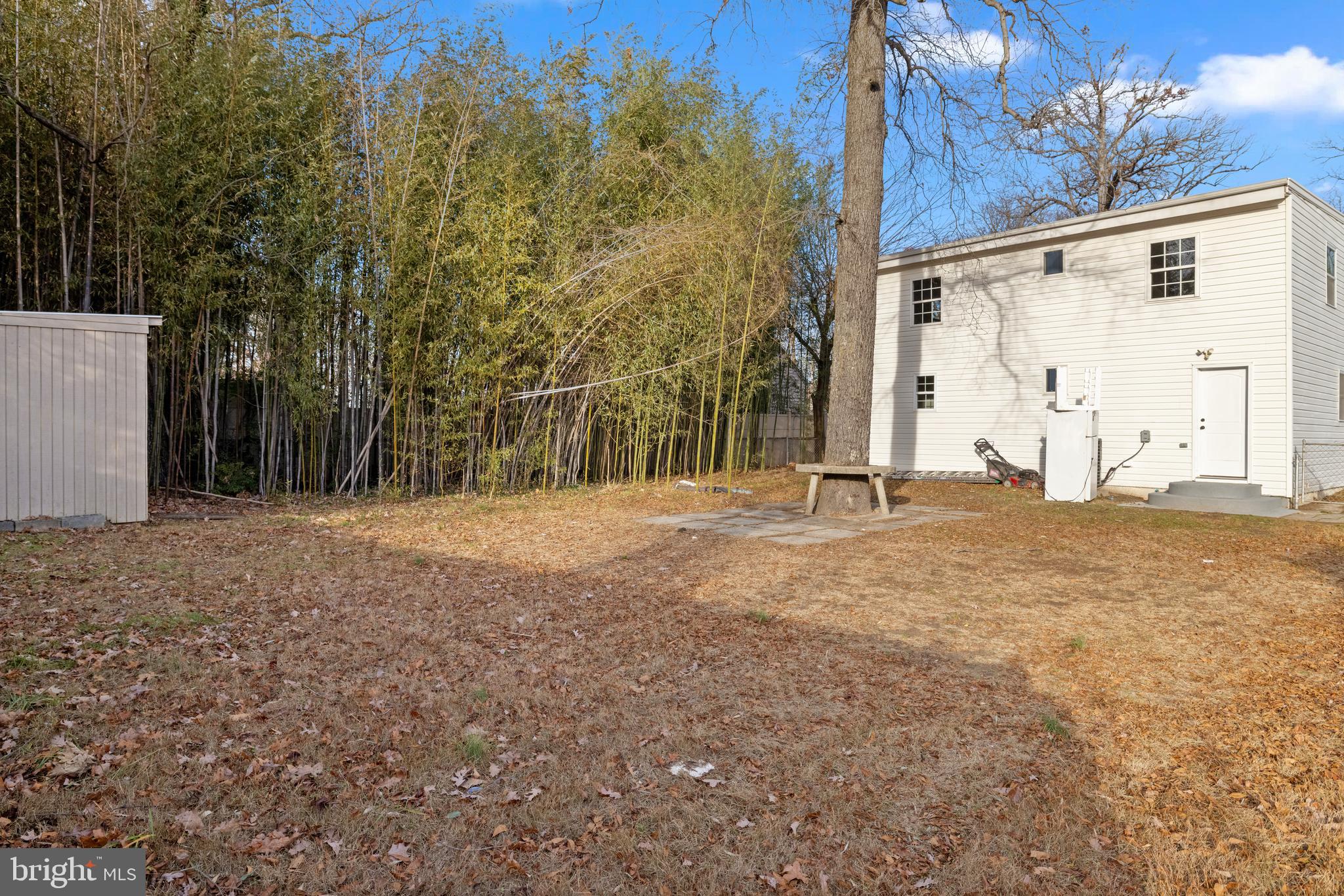 BALLARDS - Residential