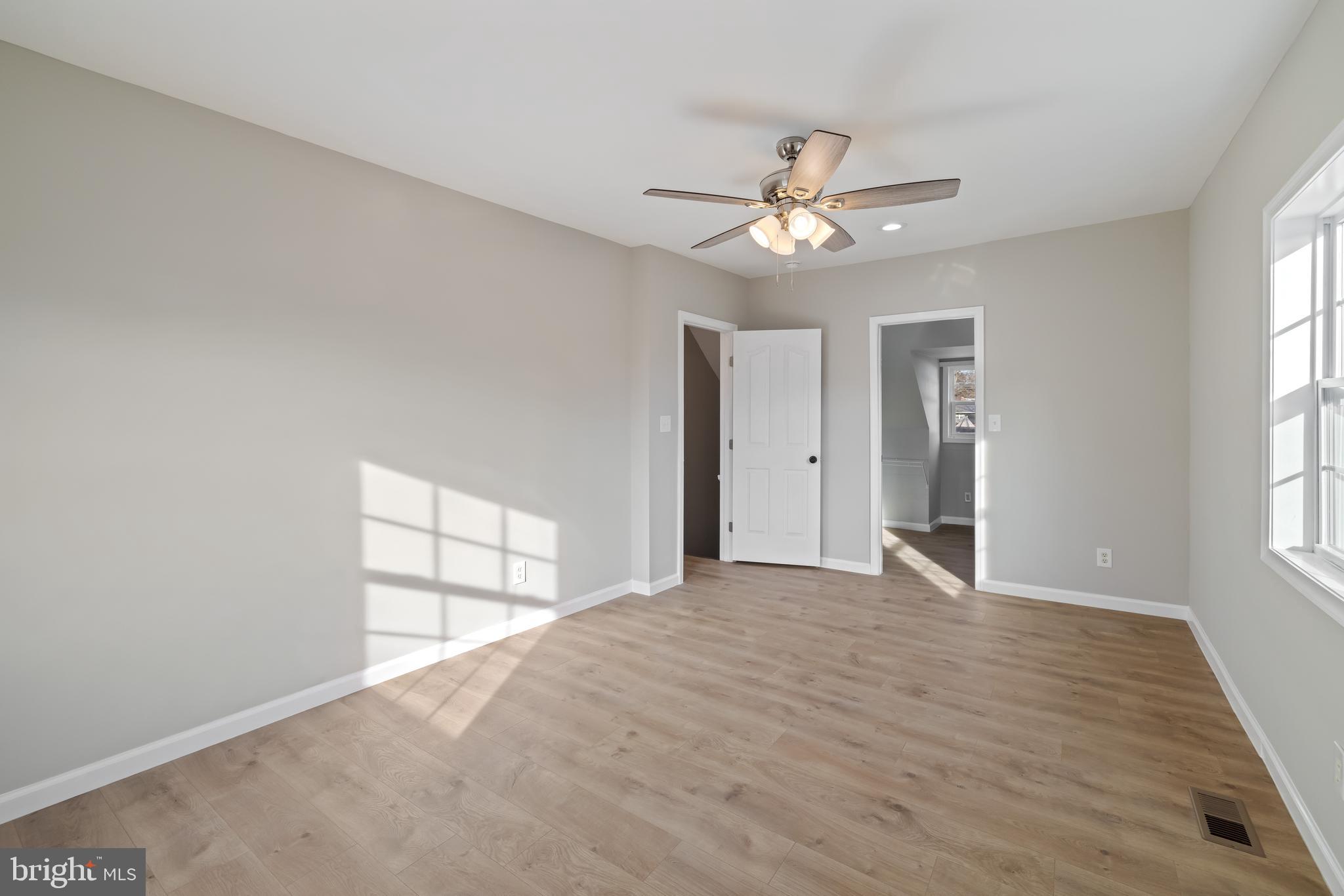 BALLARDS - Residential