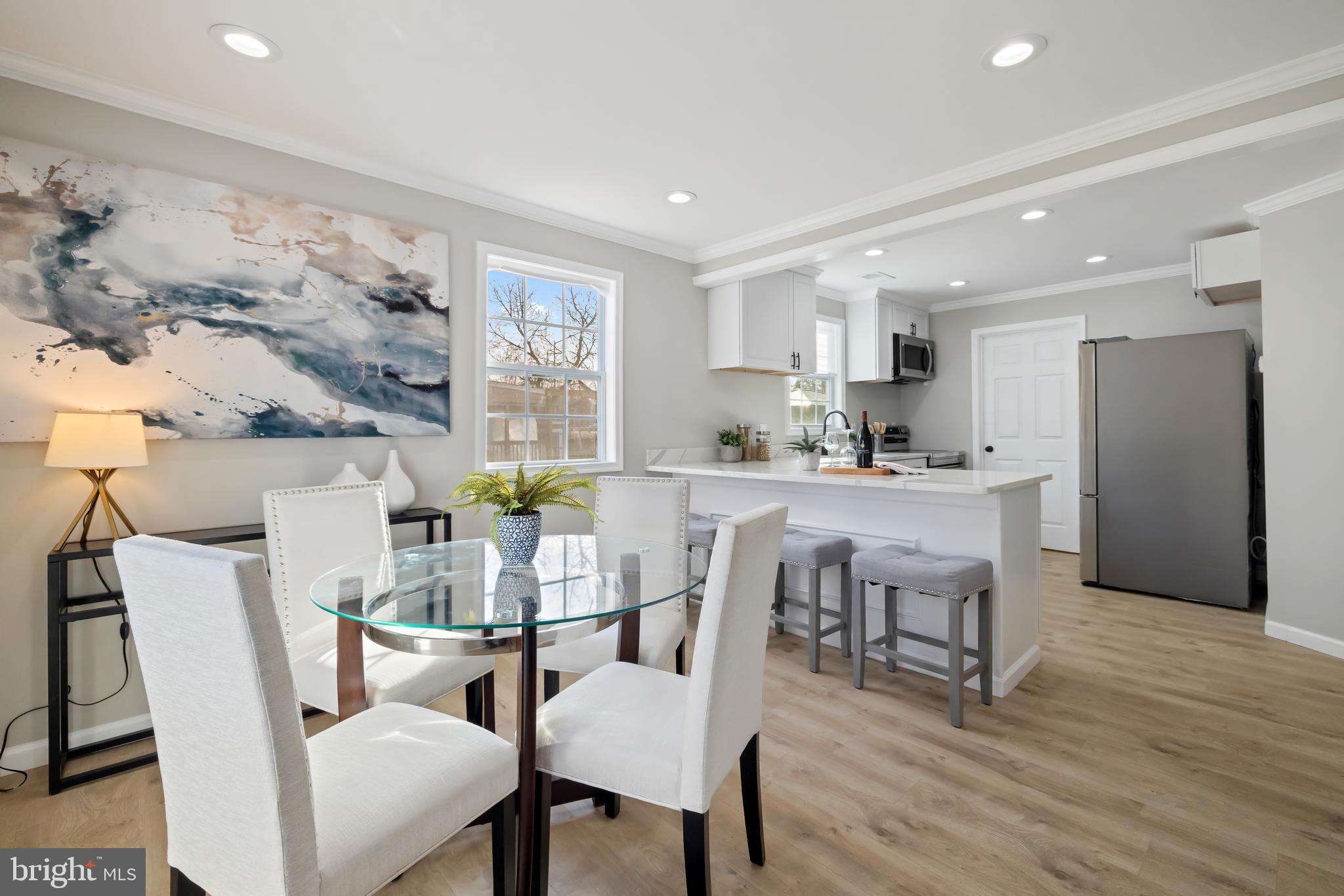 BALLARDS - Residential