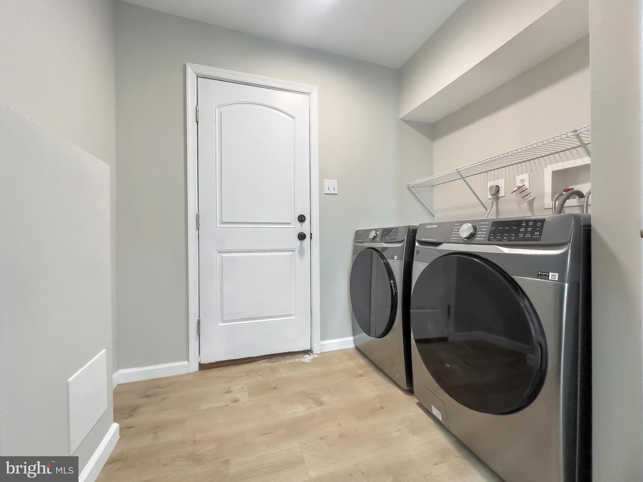 BALLARDS - Residential