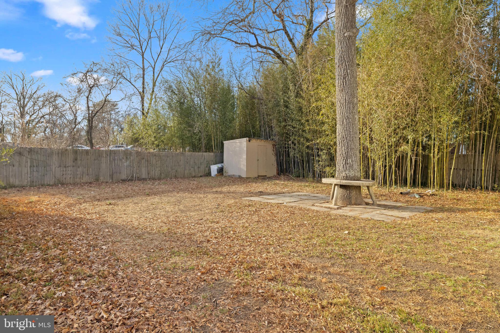 BALLARDS - Residential