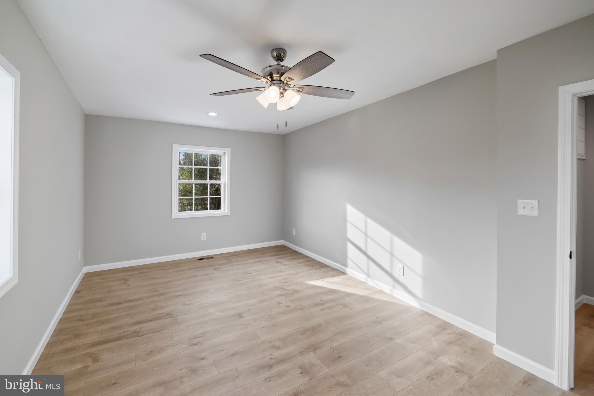 BALLARDS - Residential