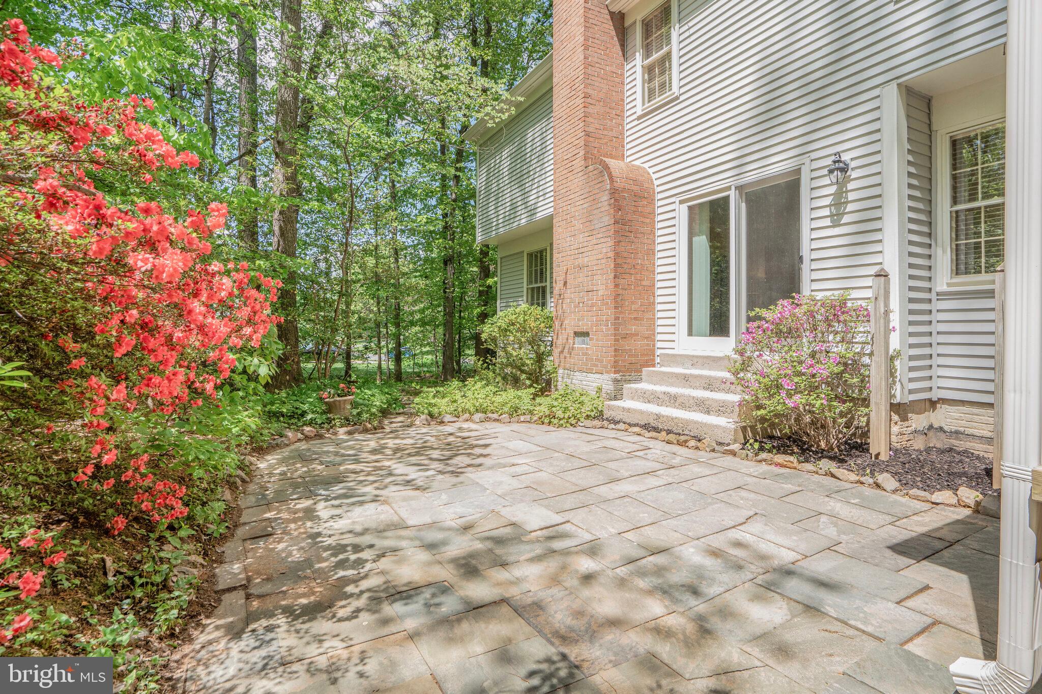 BURKE CENTRE - Residential