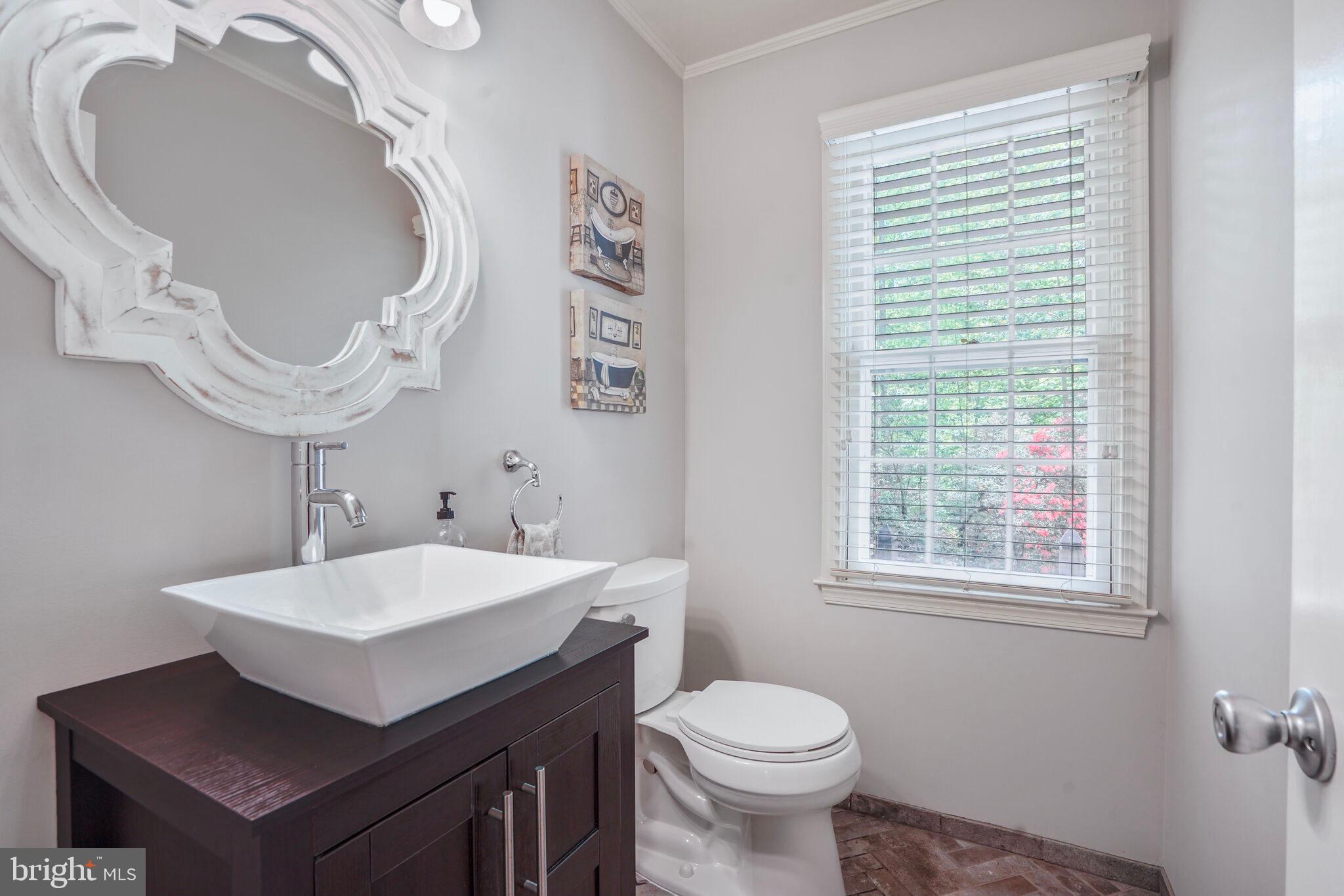 BURKE CENTRE - Residential