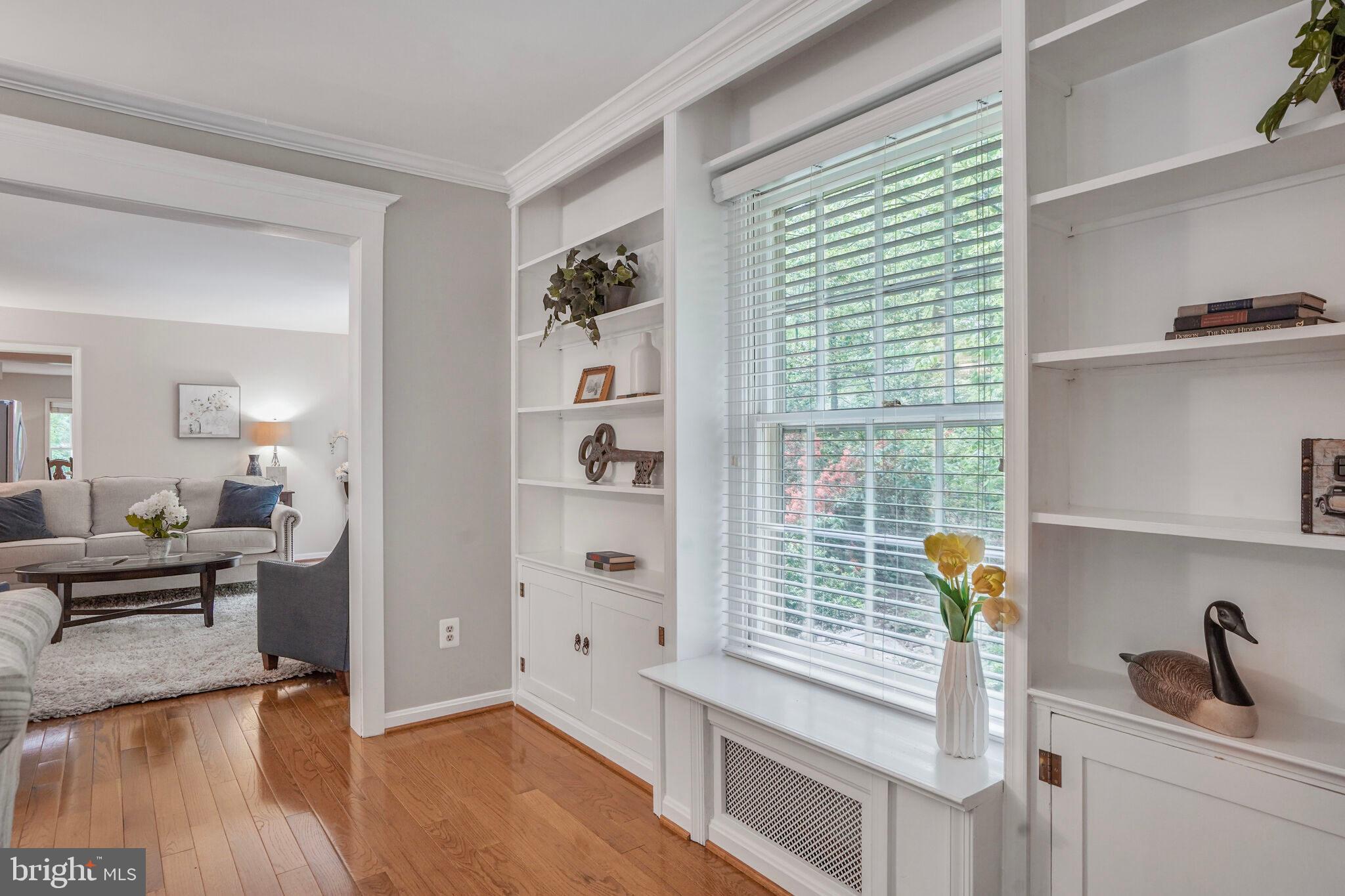 BURKE CENTRE - Residential