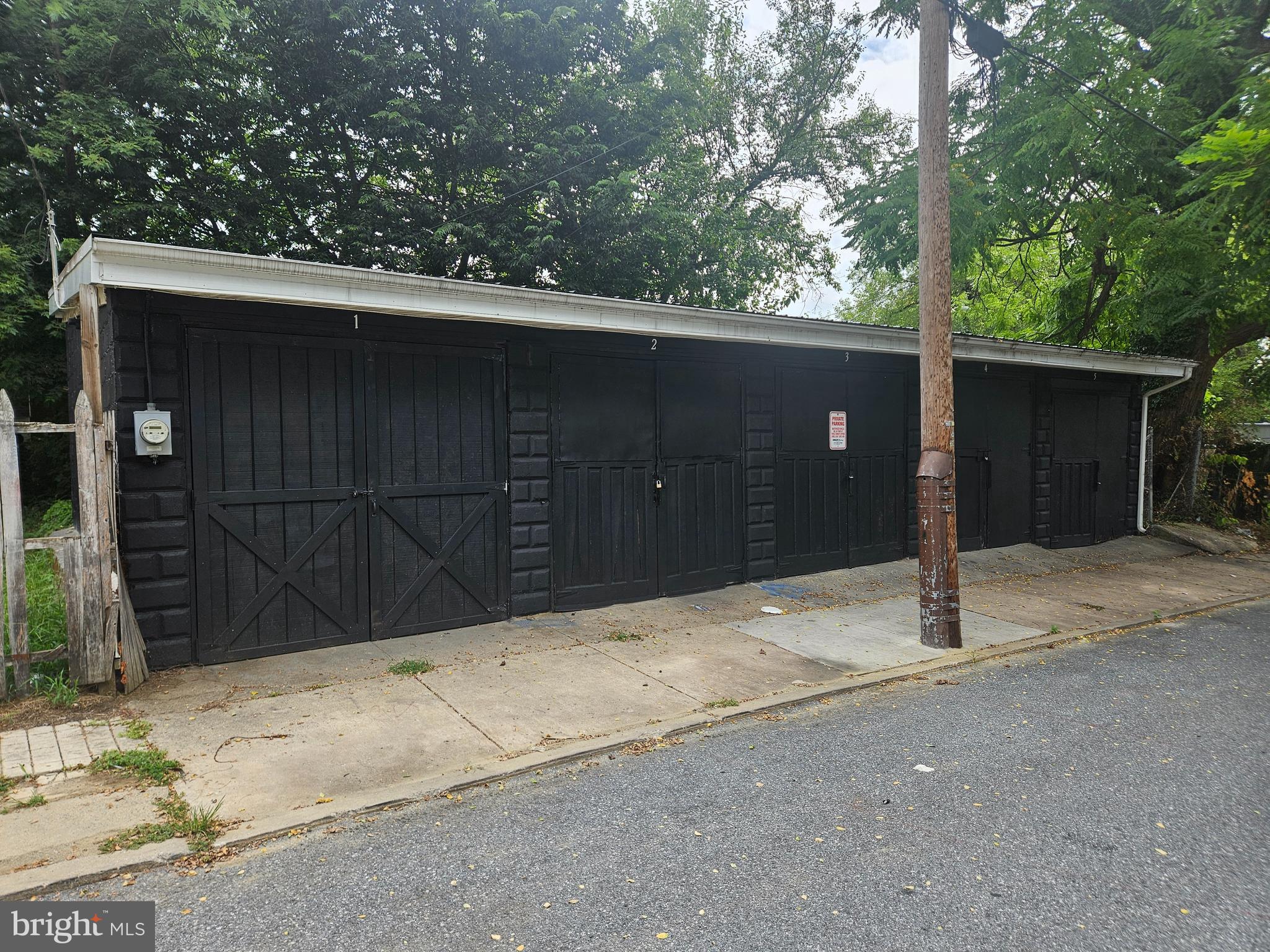 564 S DUKE STREET REAR