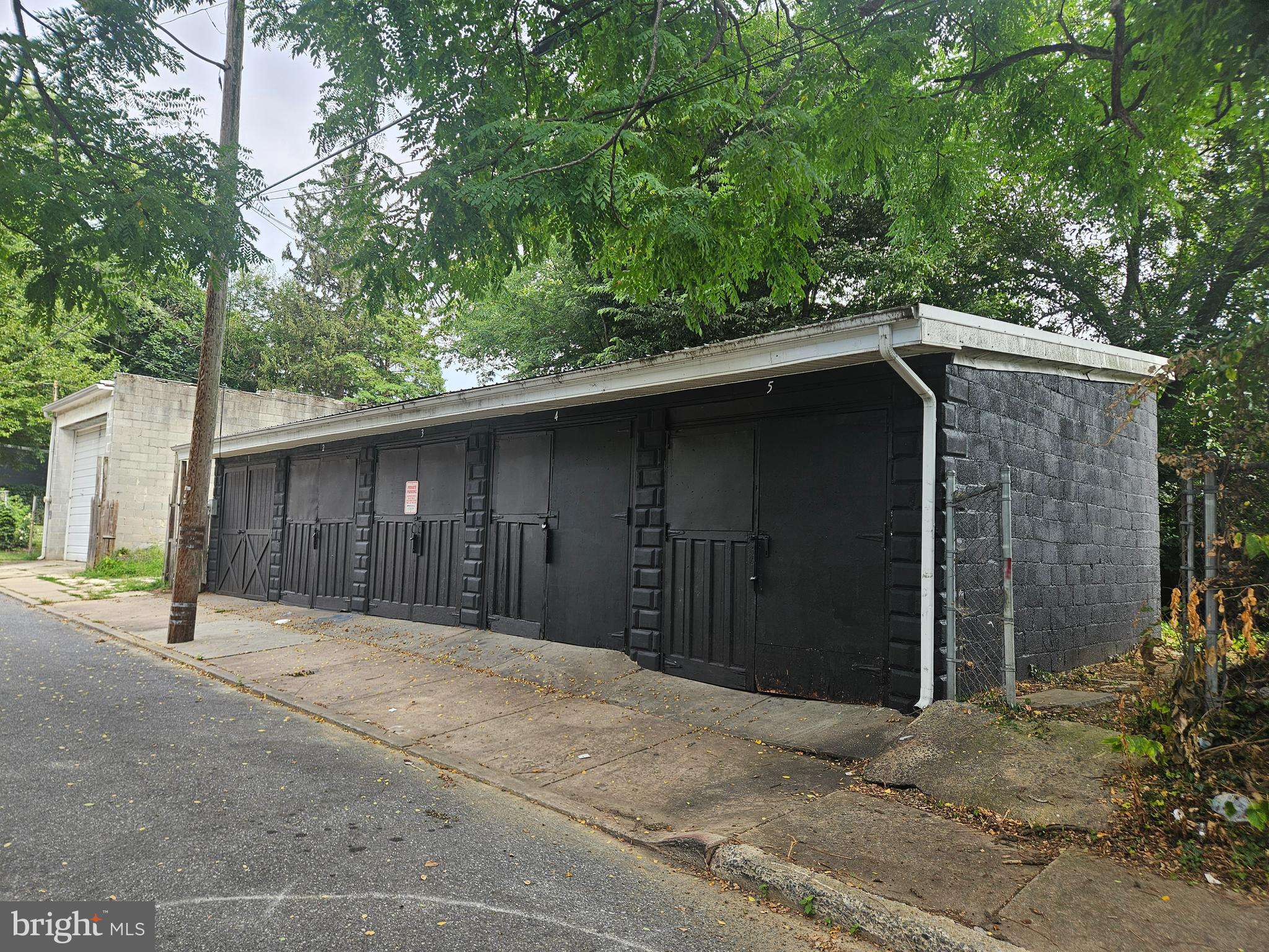 564 S DUKE STREET REAR