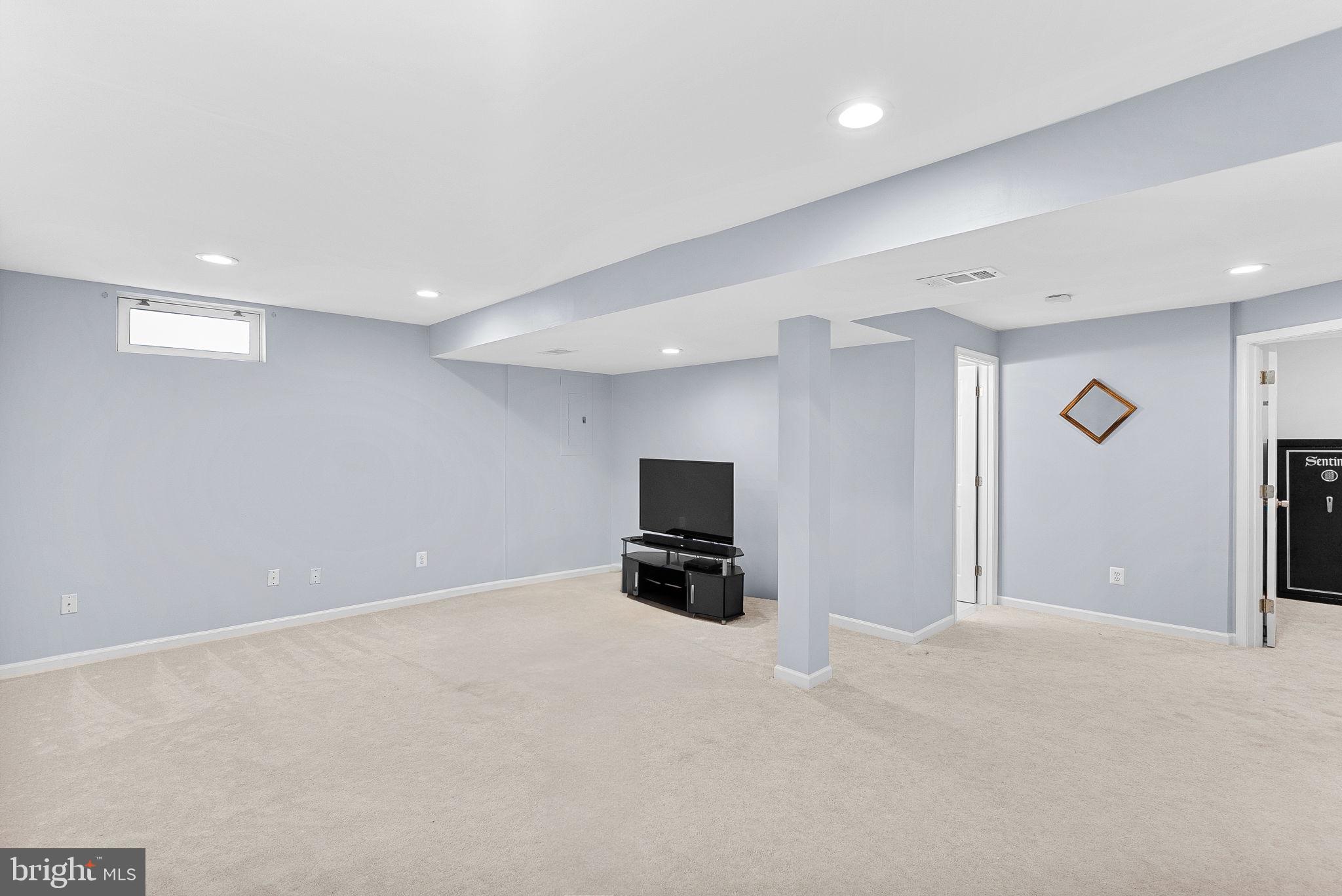 BELMONT RIDGE II - Residential